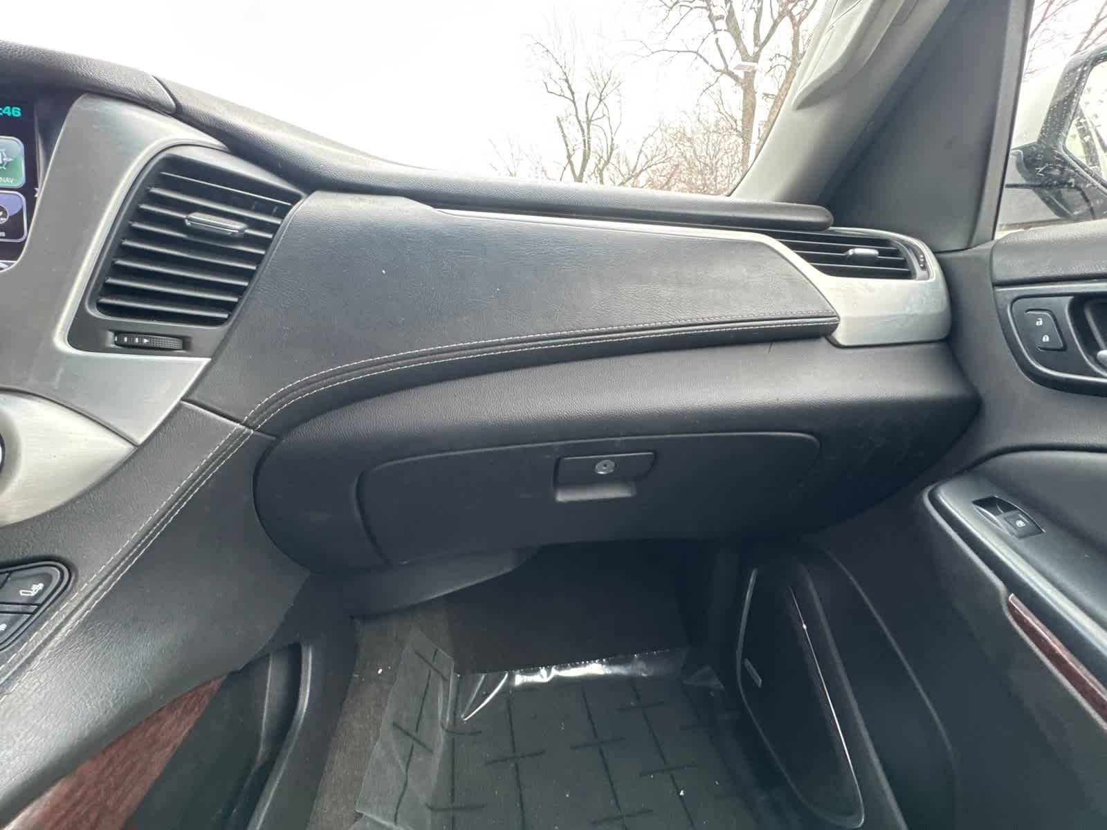 Thumbnail: 2017 GMC Yukon XL - 22