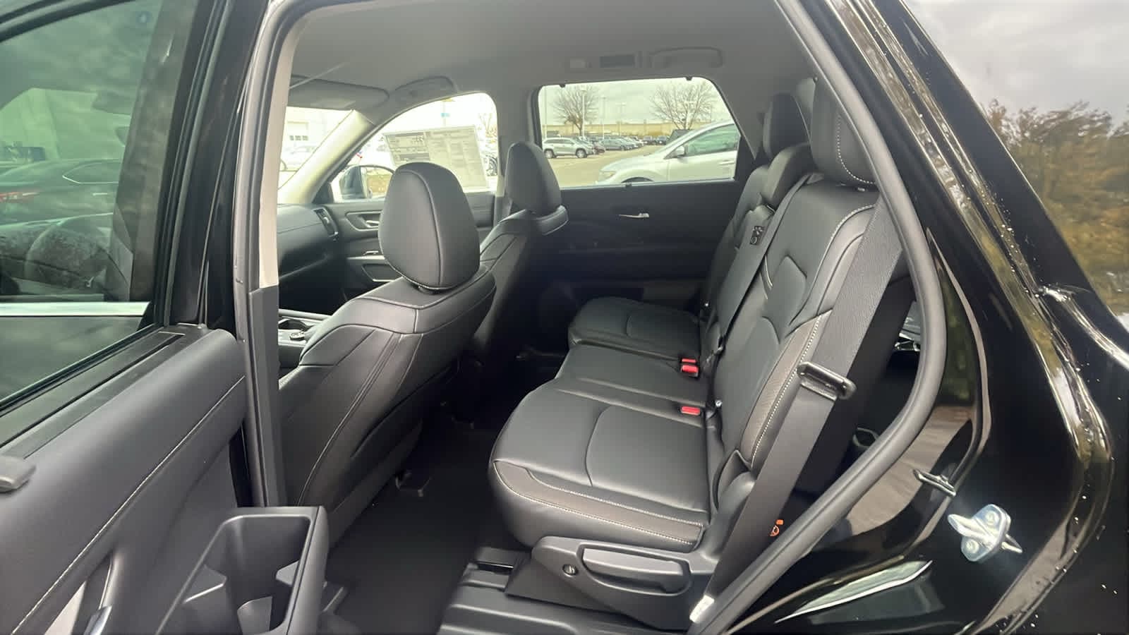 Thumbnail: 2025 Nissan Pathfinder - 13