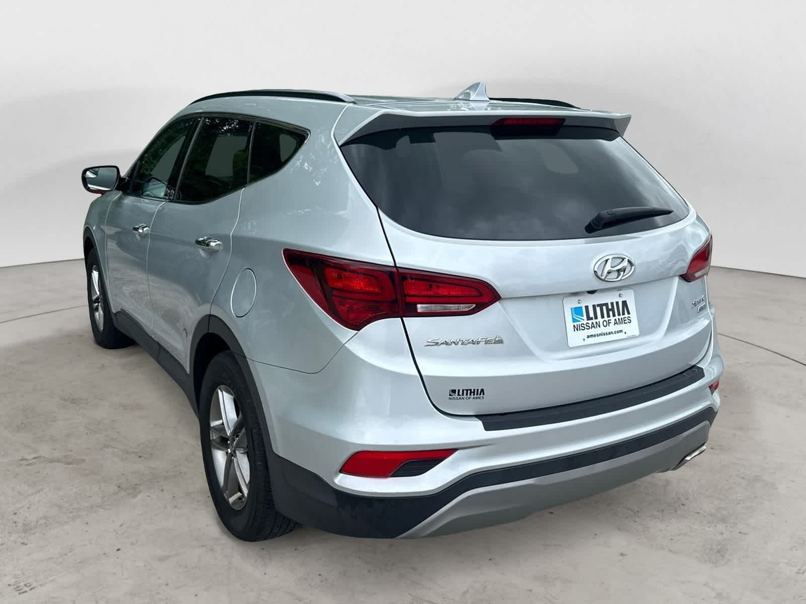 Thumbnail: 2017 Hyundai Santa Fe - 2