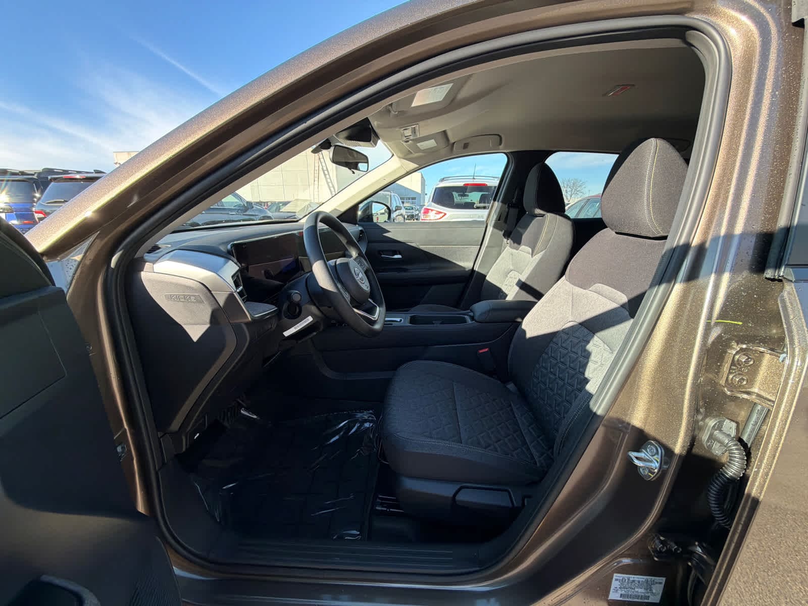 Thumbnail: 2026 Nissan Kicks - 16