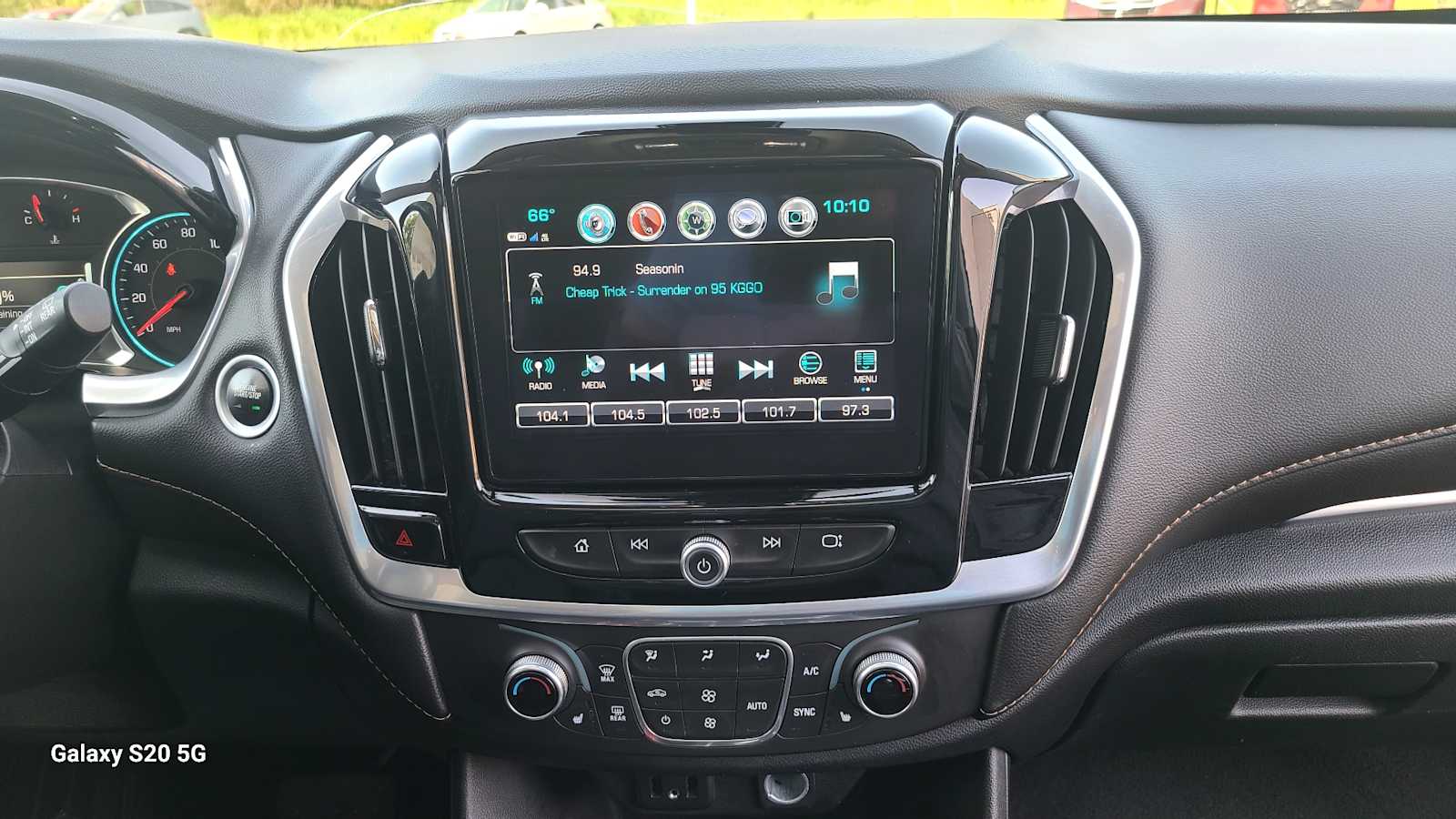 Thumbnail: 2019 Chevrolet Traverse - 10