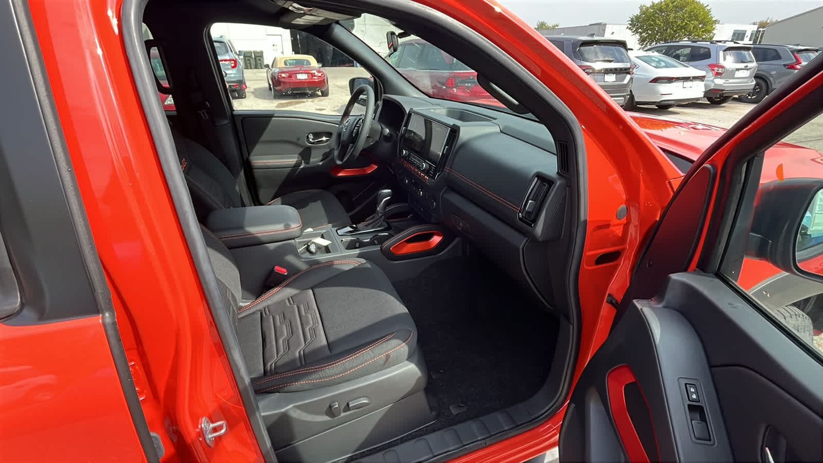 Thumbnail: 2025 Nissan Frontier - 9