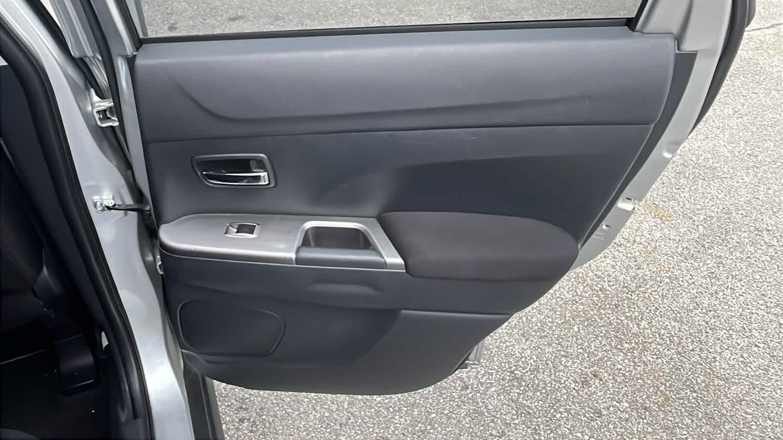 Thumbnail: 2019 Mitsubishi Outlander Sport - 9