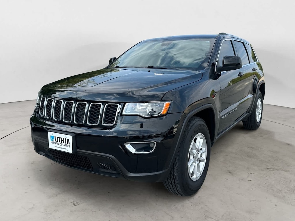 Used 2020 Jeep Grand Cherokee Laredo SUV