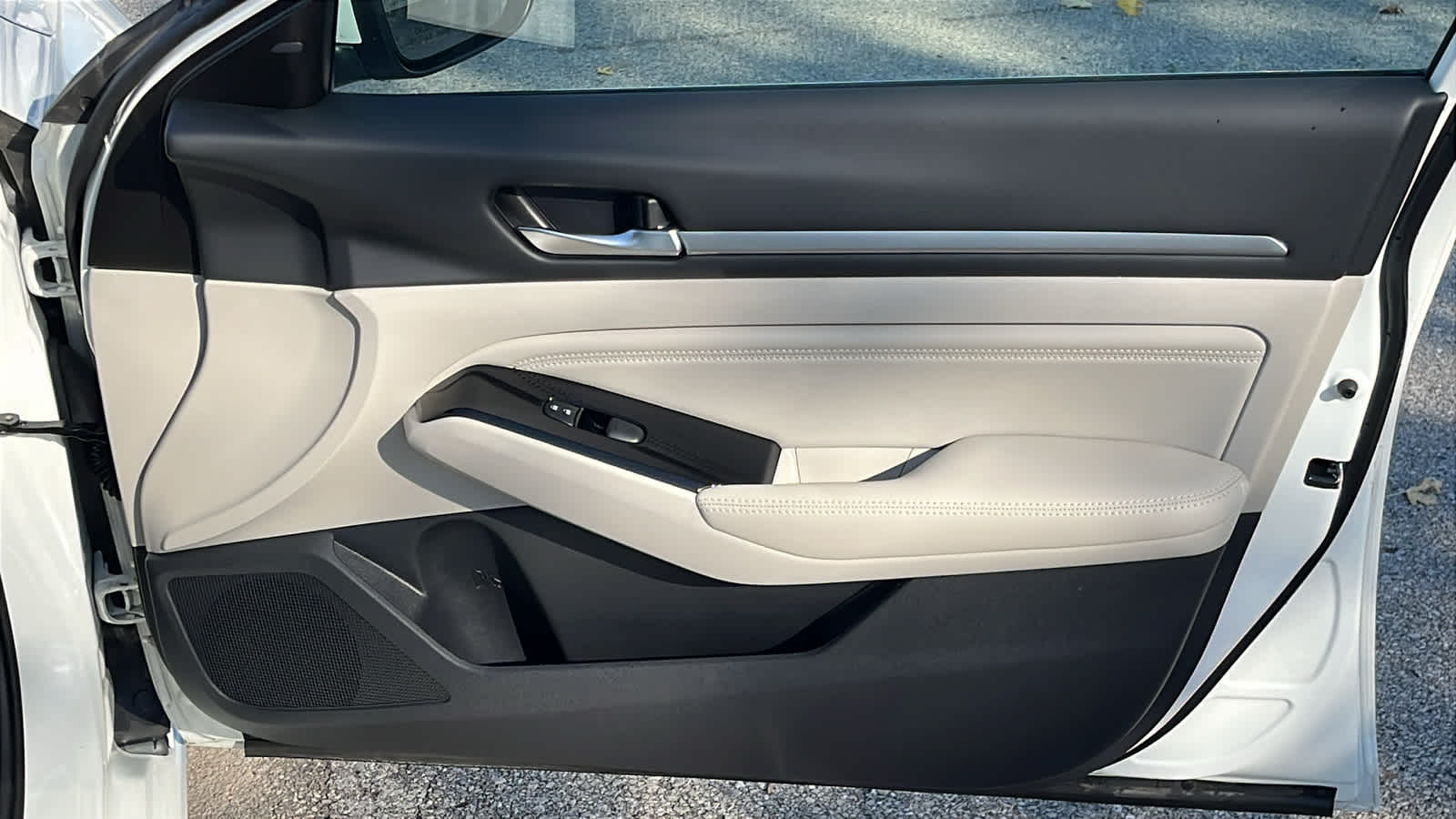 Thumbnail: 2022 Nissan Altima - 7