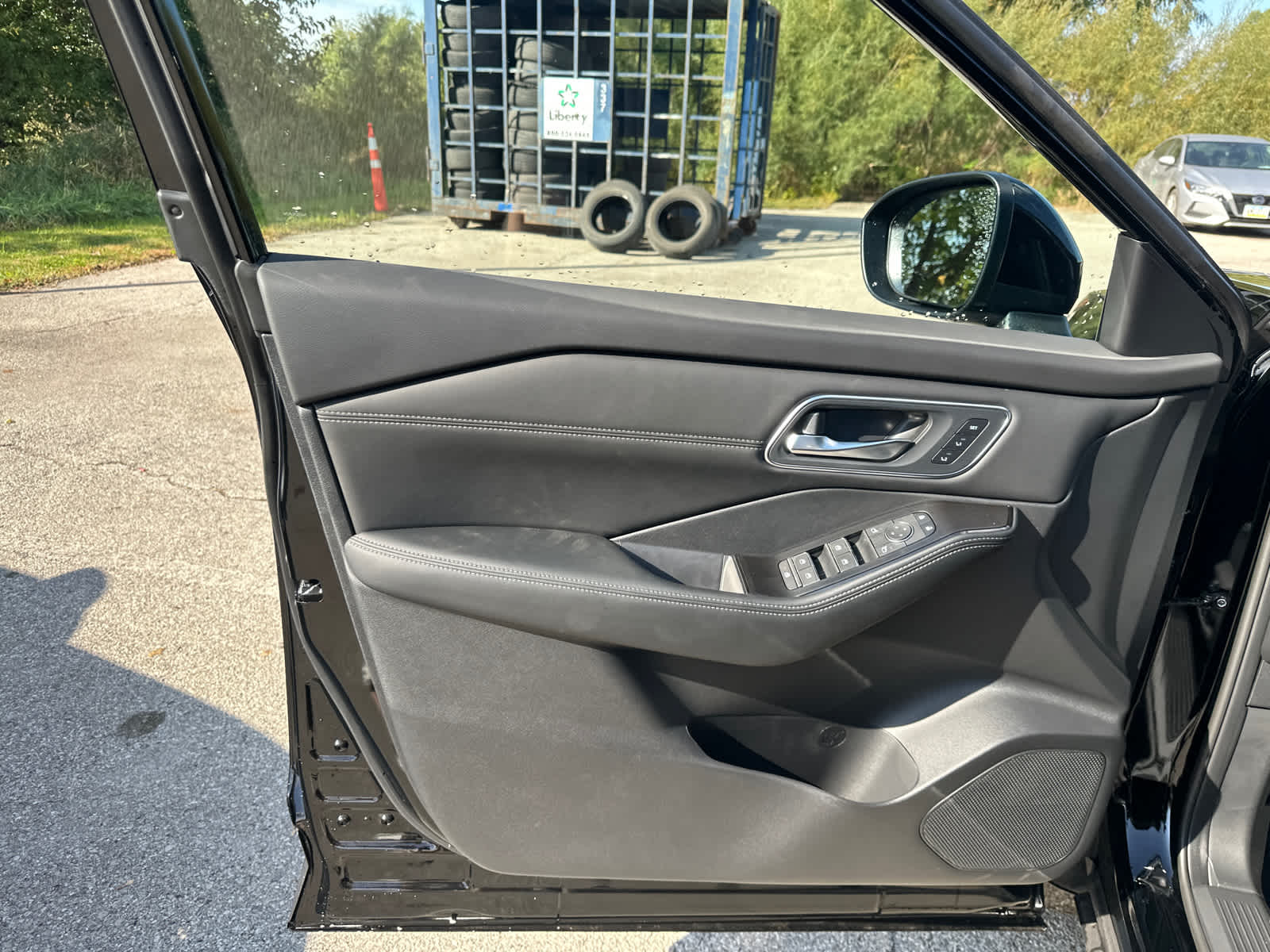 Thumbnail: 2026 Nissan Rogue - 17