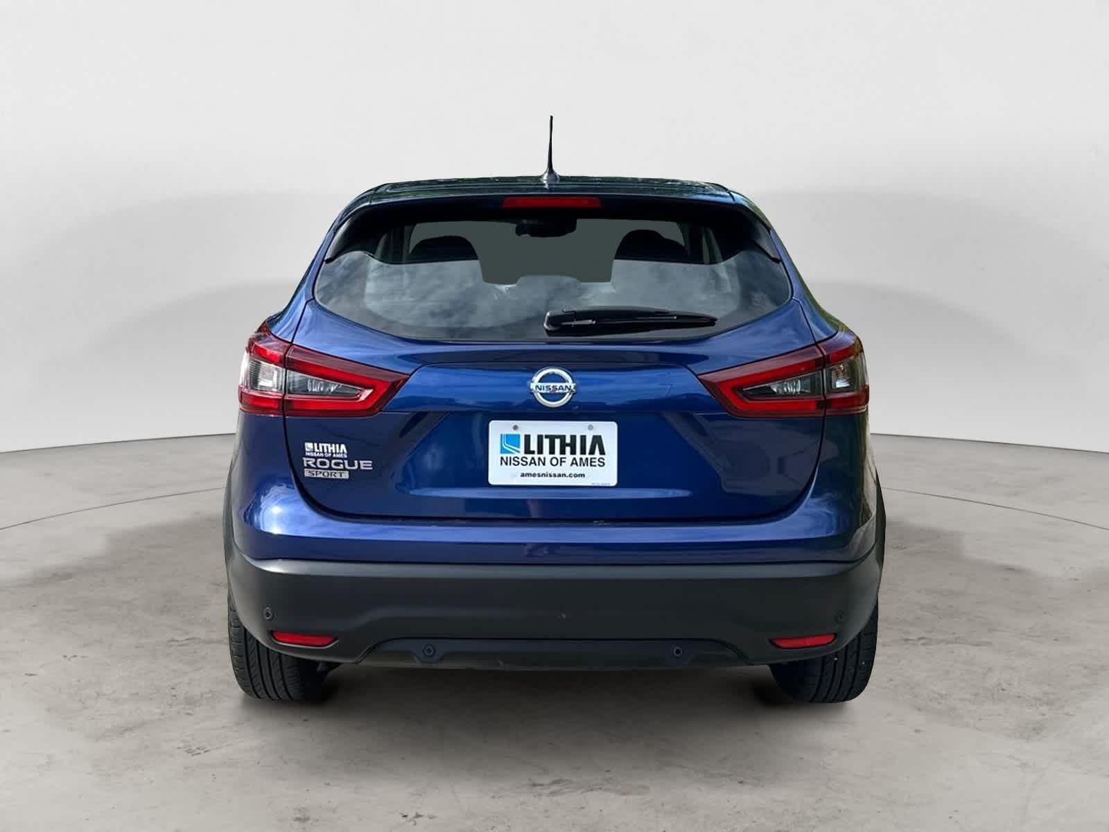 Thumbnail: 2021 Nissan Rogue Sport - 5