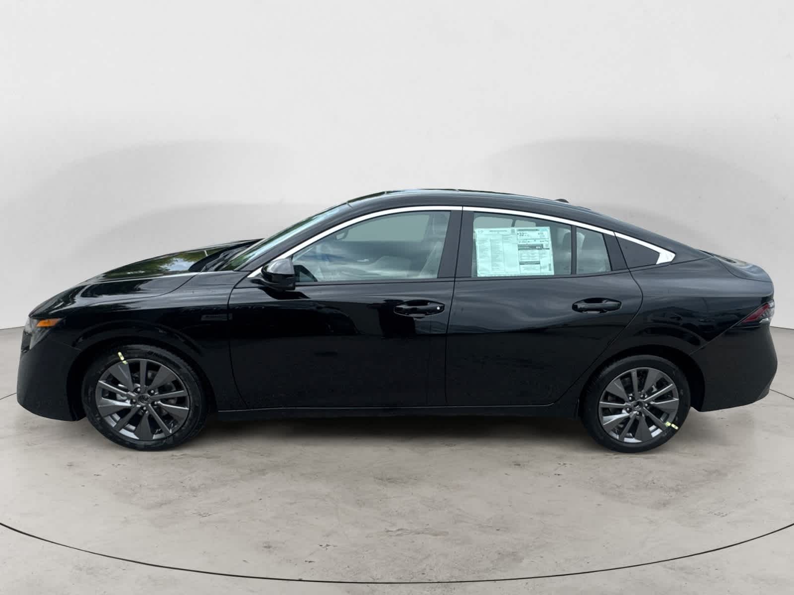 Thumbnail: 2026 Nissan Sentra - 2
