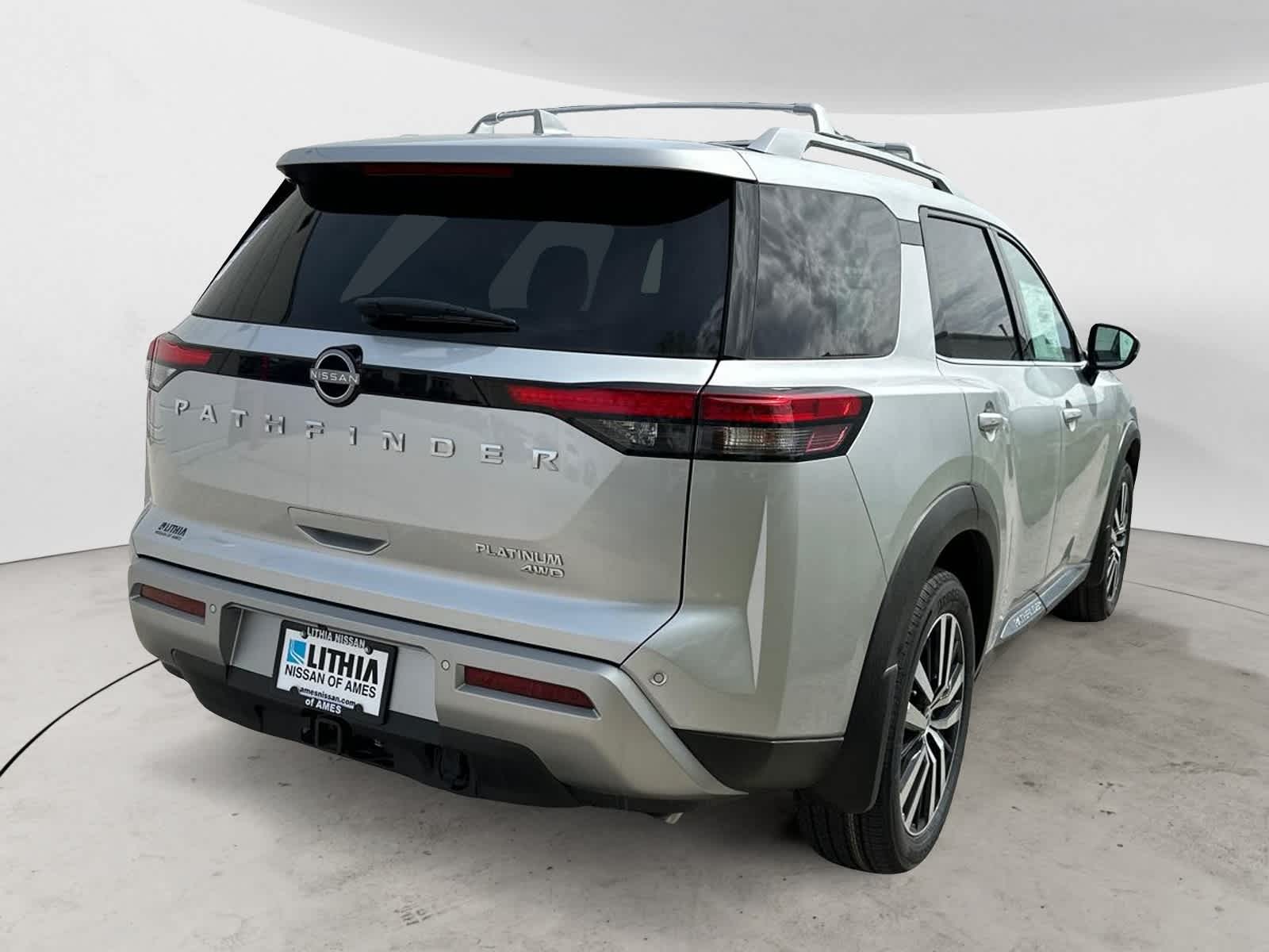 Thumbnail: 2025 Nissan Pathfinder - 6