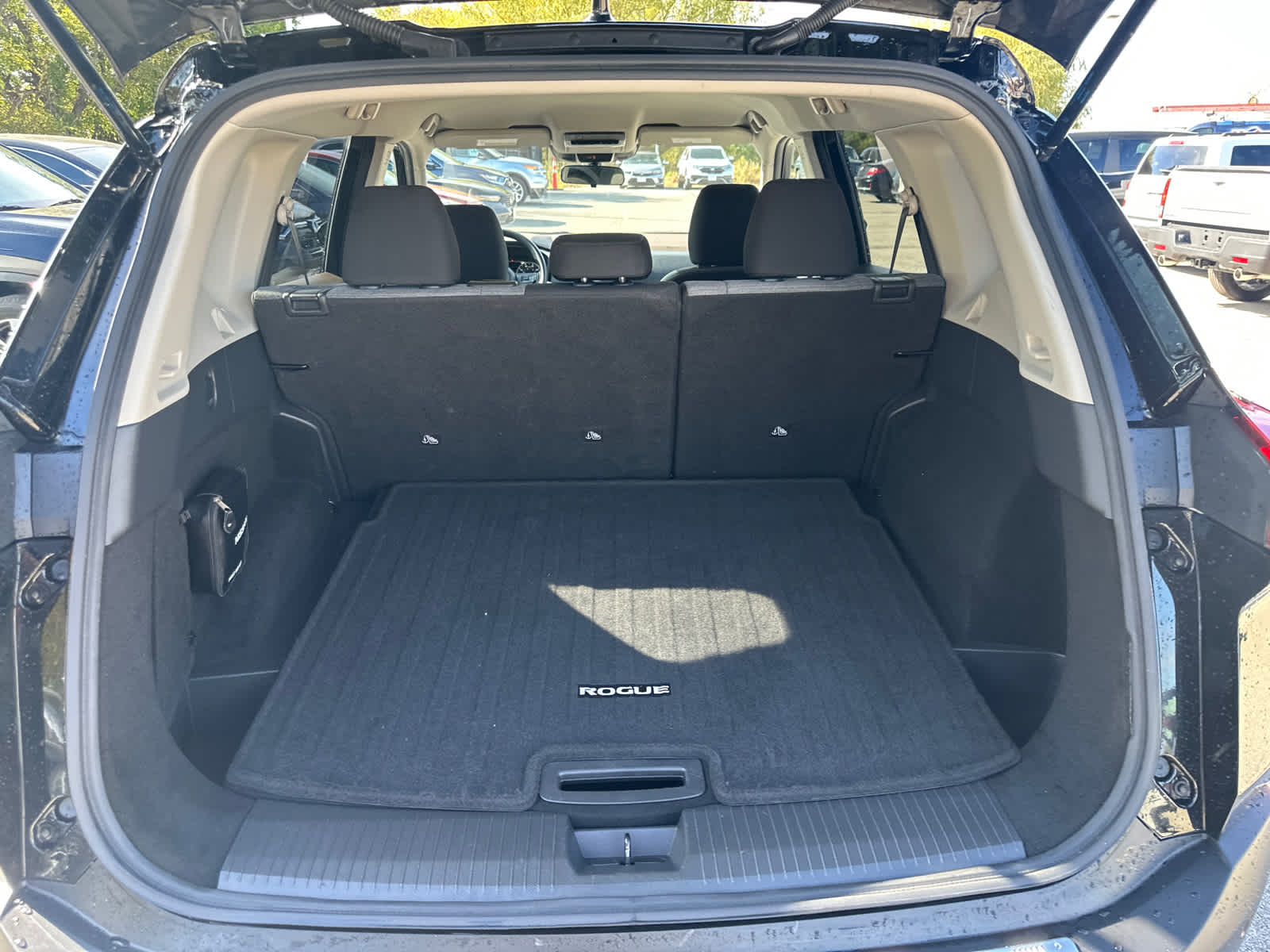 Thumbnail: 2021 Nissan Rogue - 10