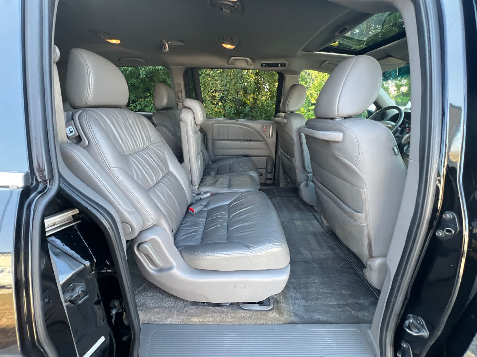 Thumbnail: 2010 Honda Odyssey - 7