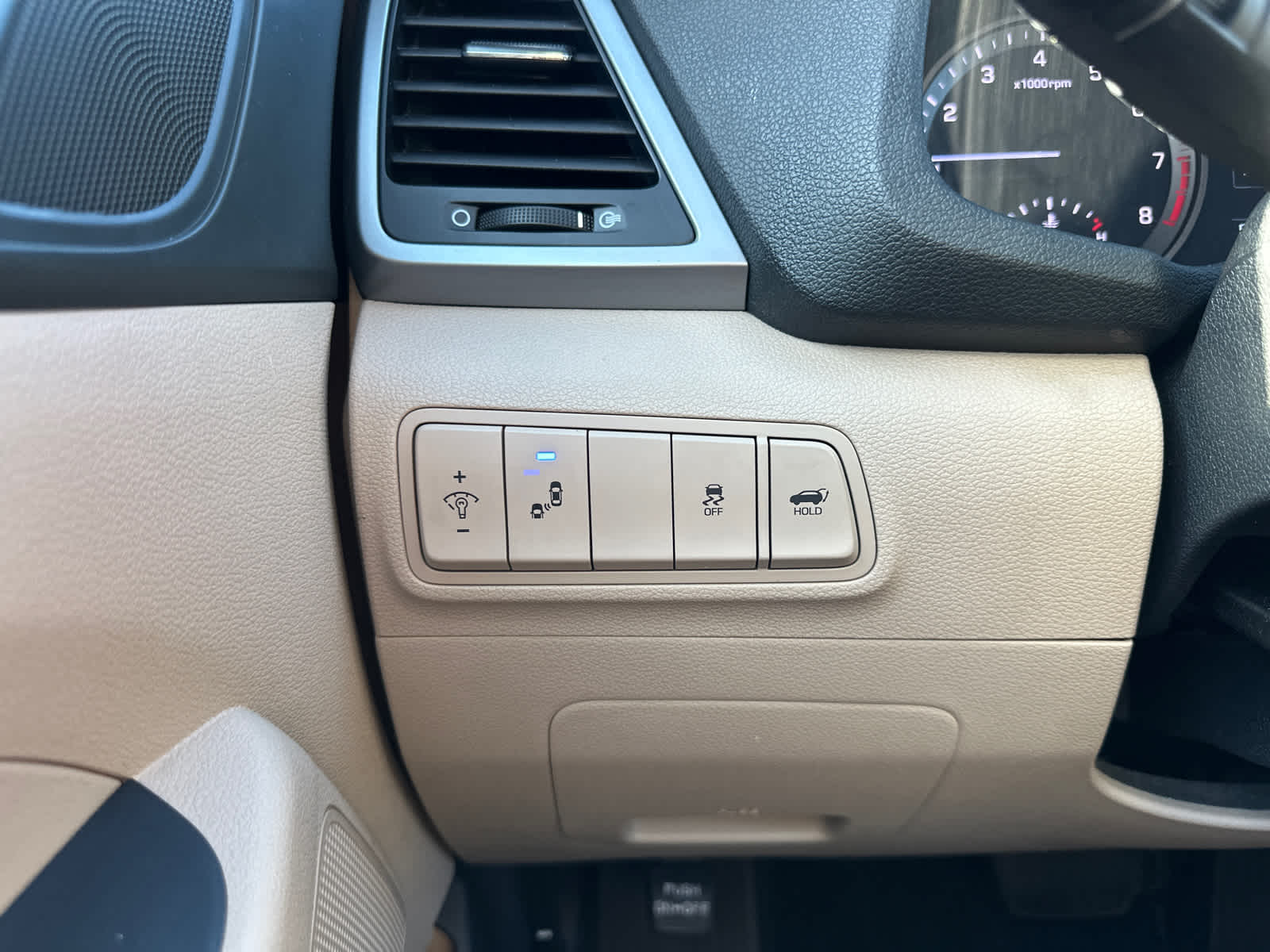 Thumbnail: 2017 Hyundai Tucson - 19