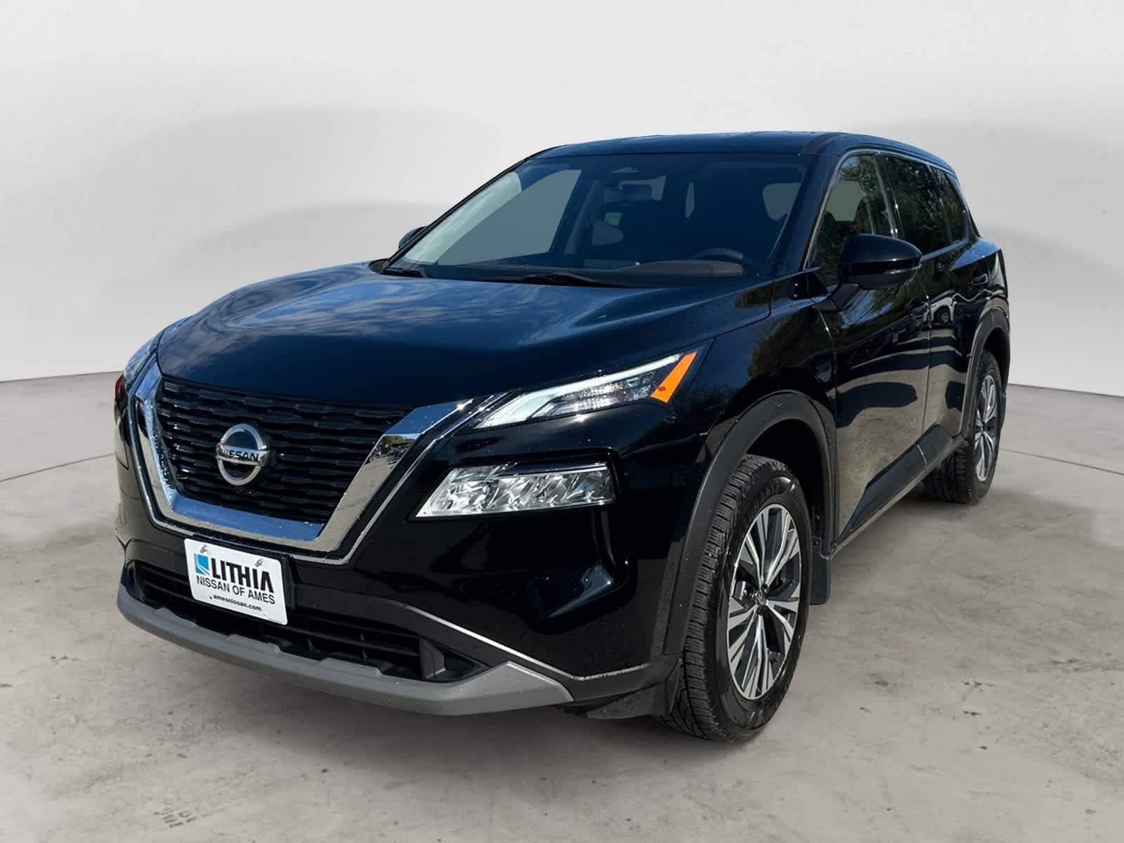 Thumbnail: 2021 Nissan Rogue - 1