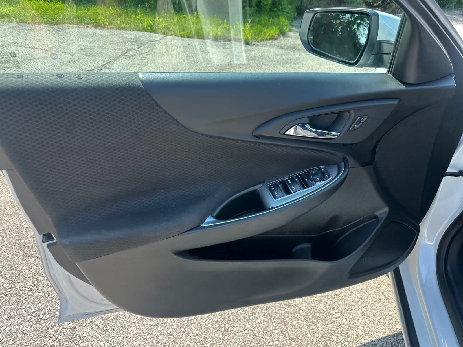 Thumbnail: 2018 Chevrolet Malibu - 12
