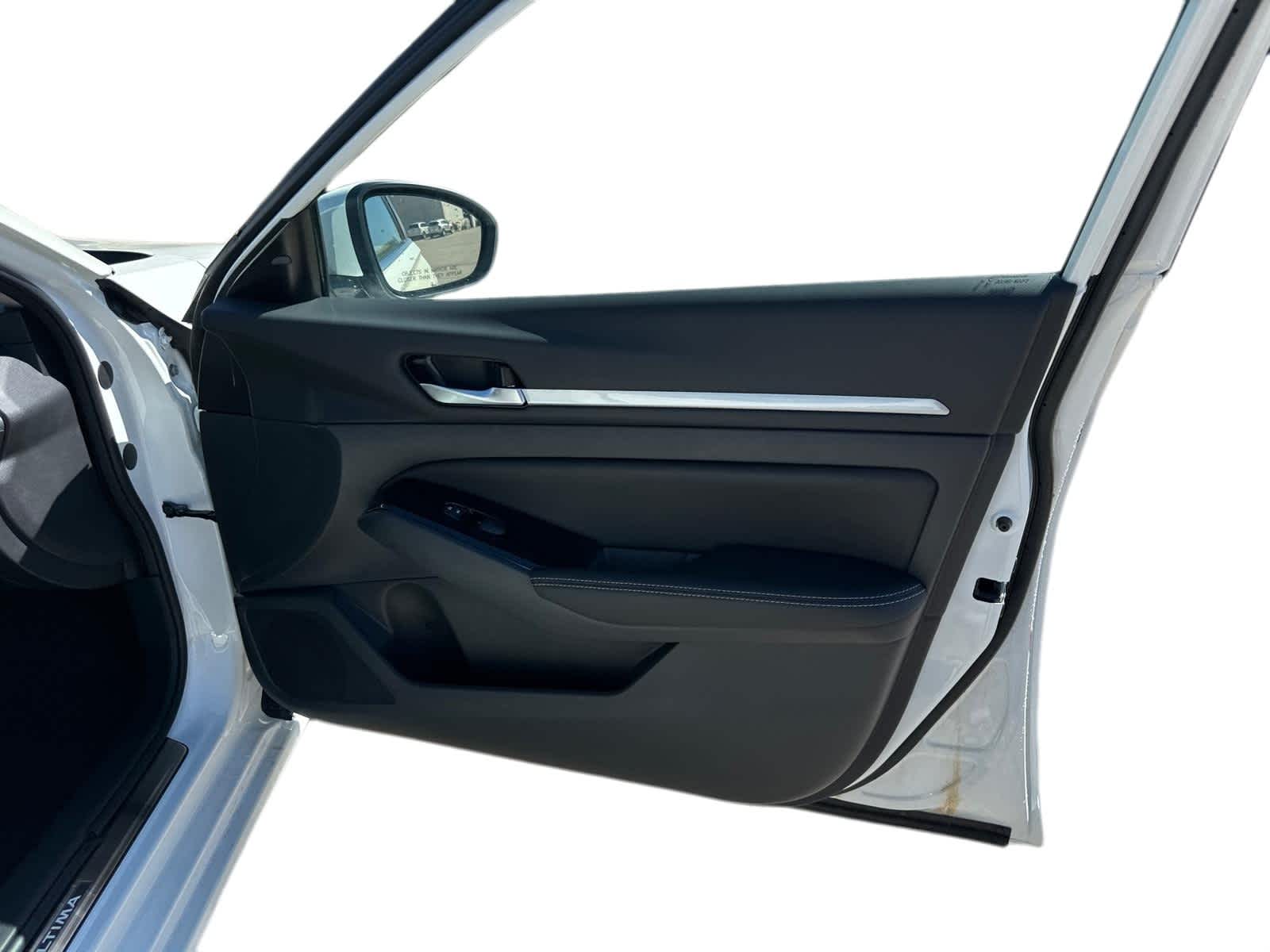 Thumbnail: 2025 Nissan Altima - 5