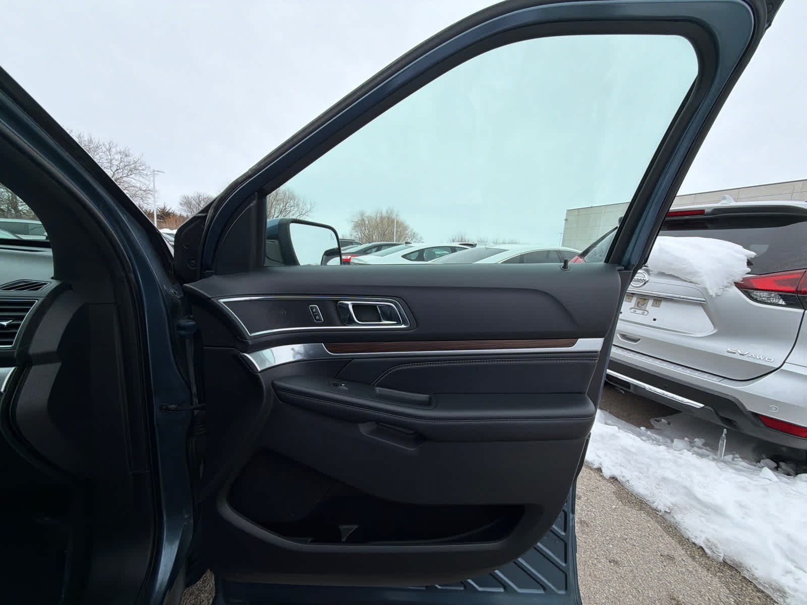 Thumbnail: 2018 Ford Explorer - 7