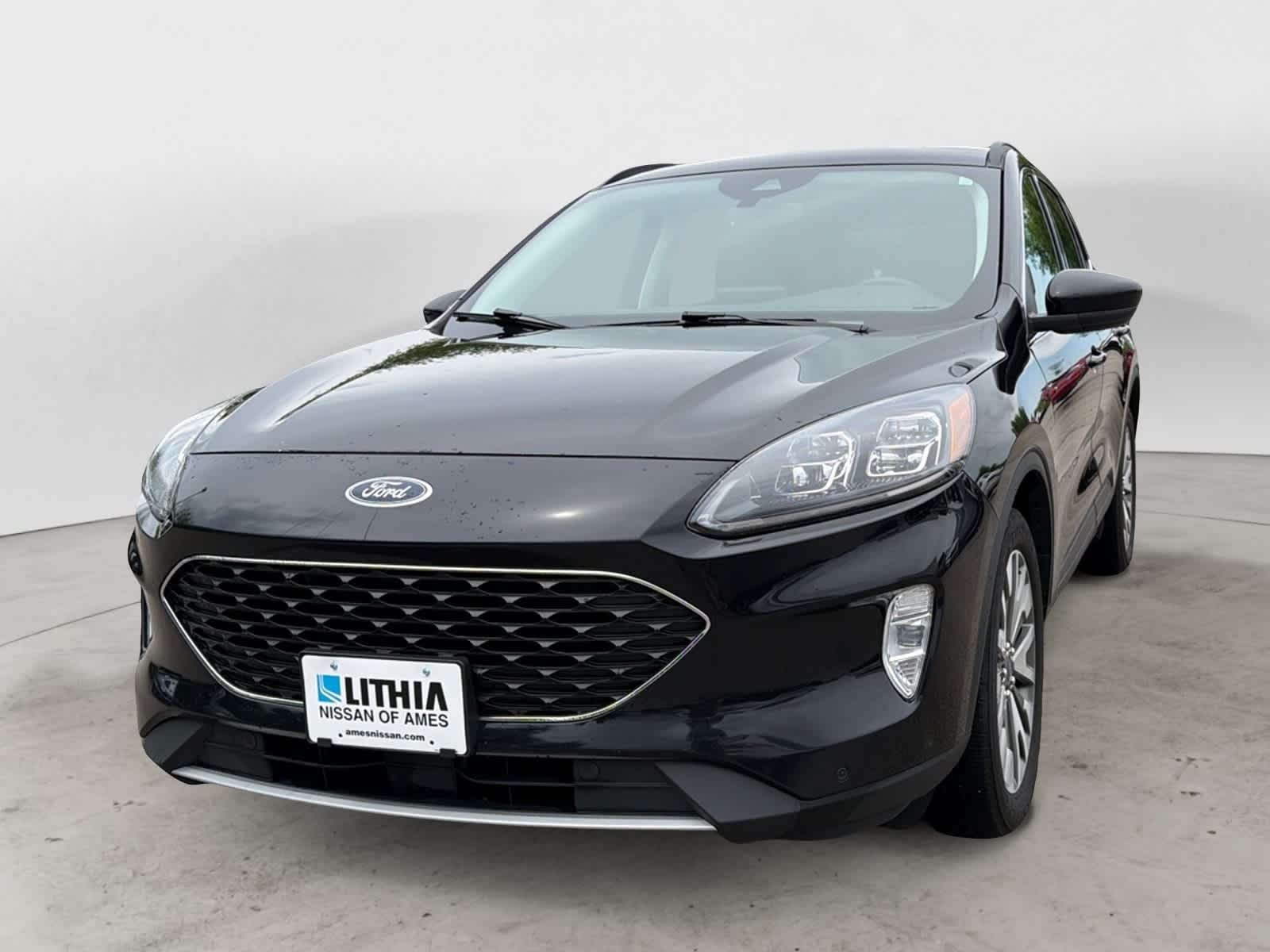 2022 Ford Escape Titanium AWD Hybrid's photo