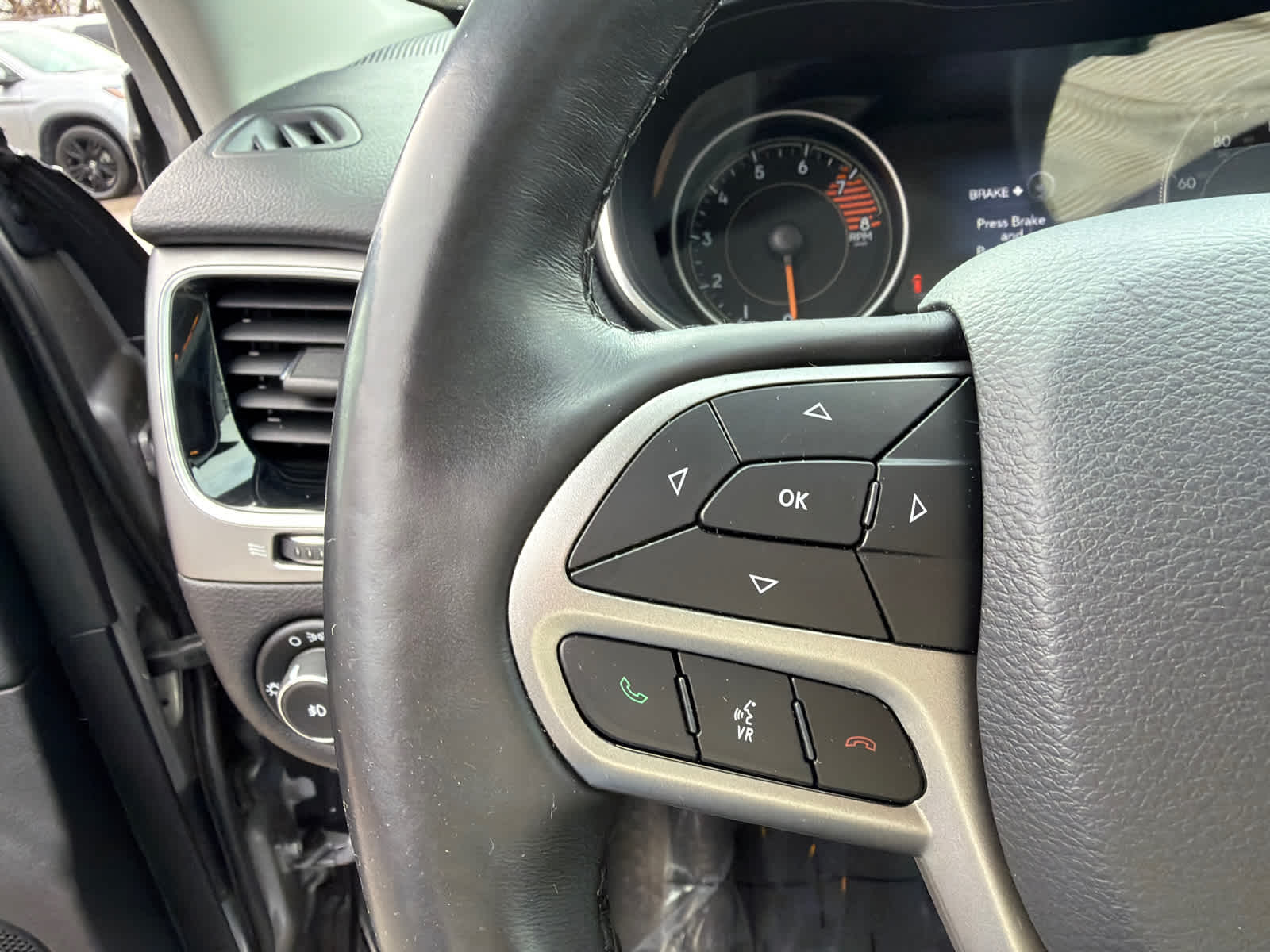 Thumbnail: 2019 Jeep Cherokee - 20
