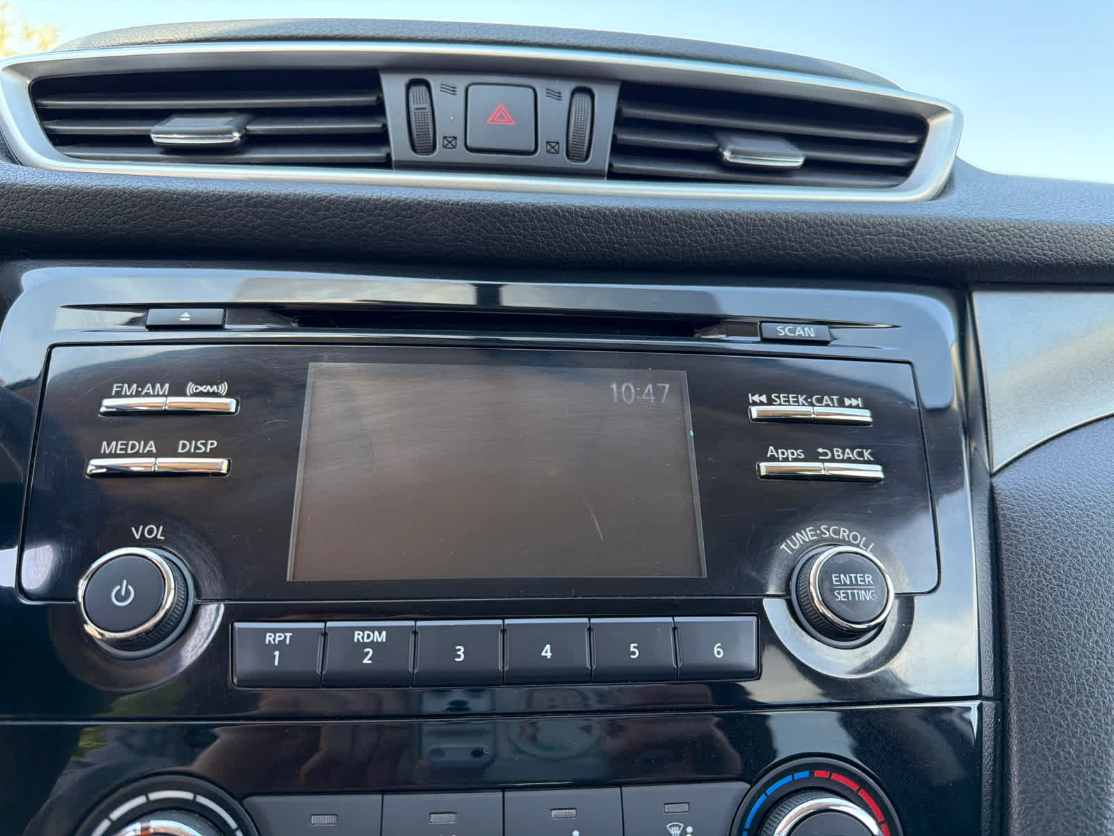 Thumbnail: 2016 Nissan Rogue - 22