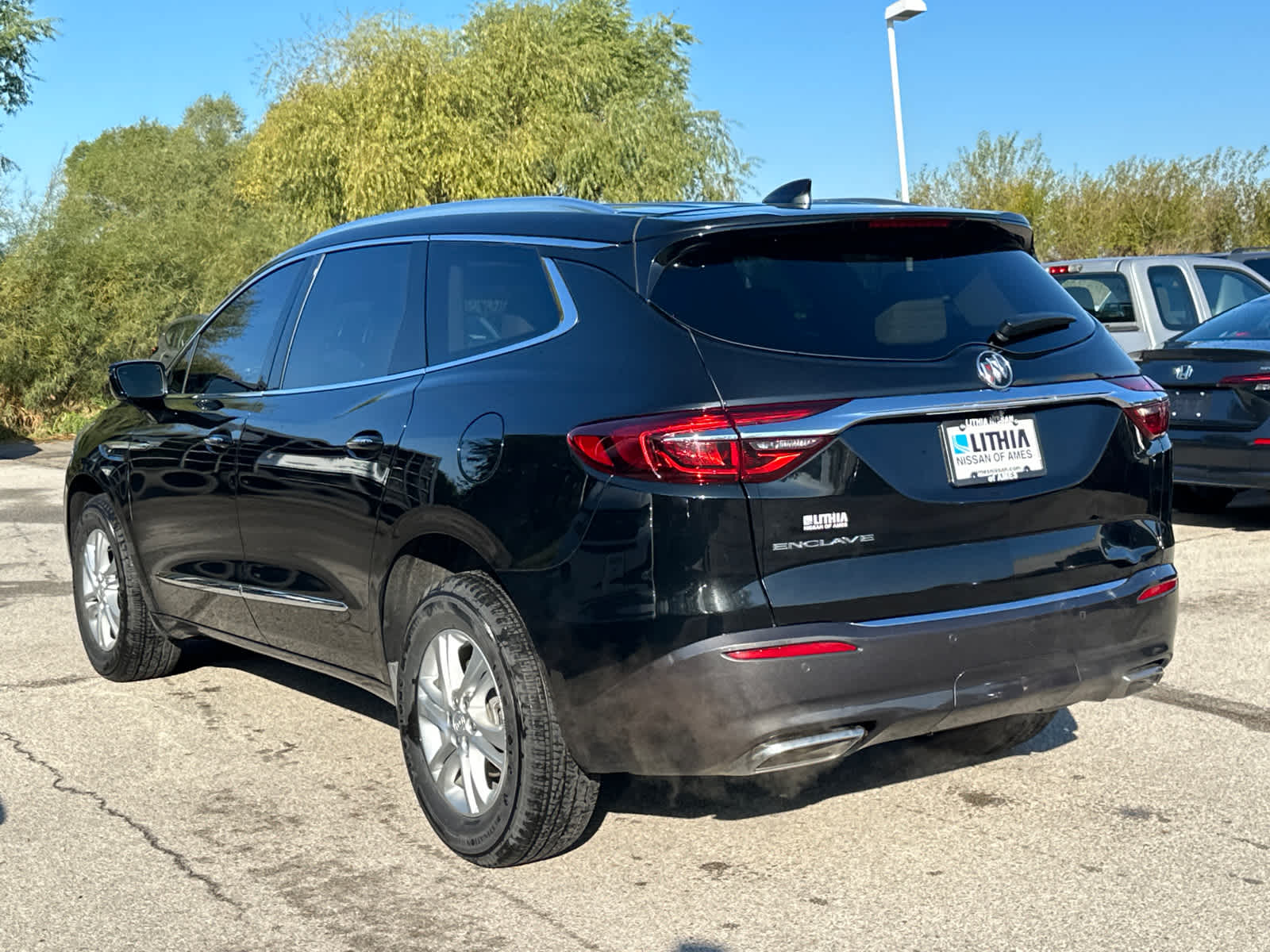 2020 Buick Enclave Essence photo 2