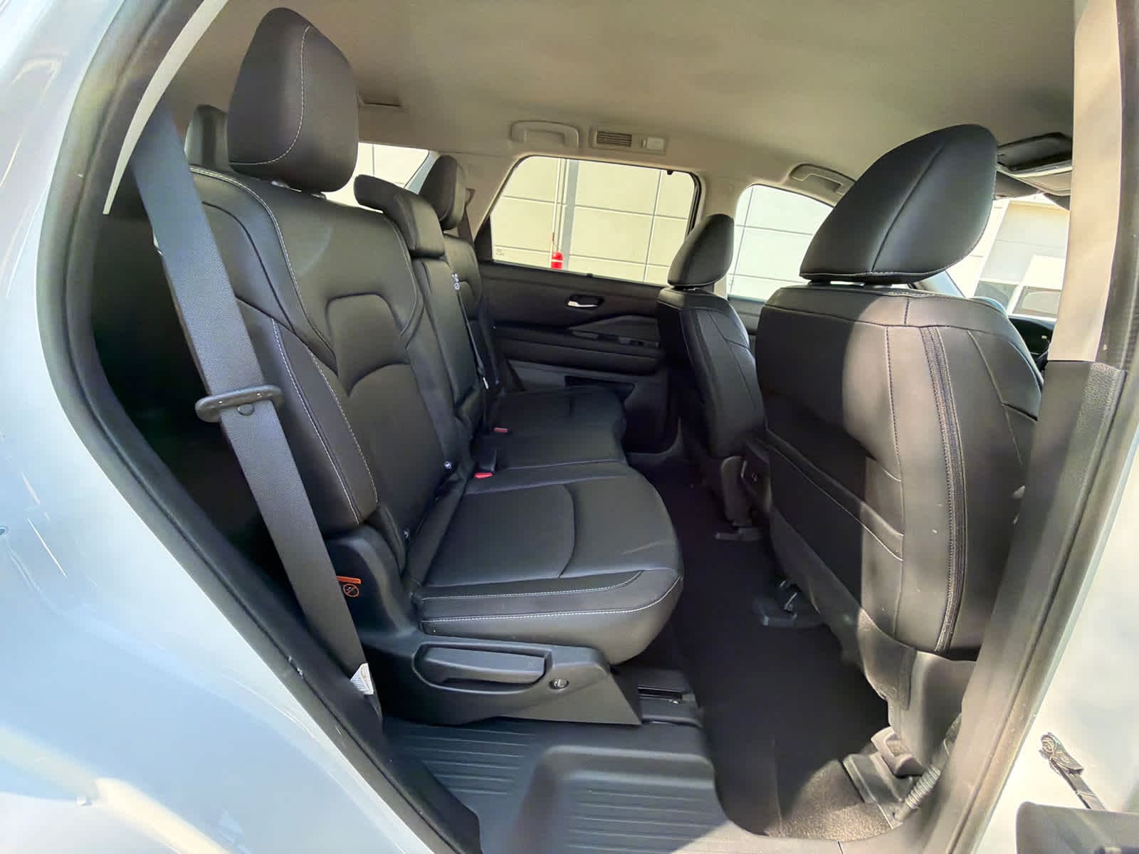 Thumbnail: 2023 Nissan Pathfinder - 10