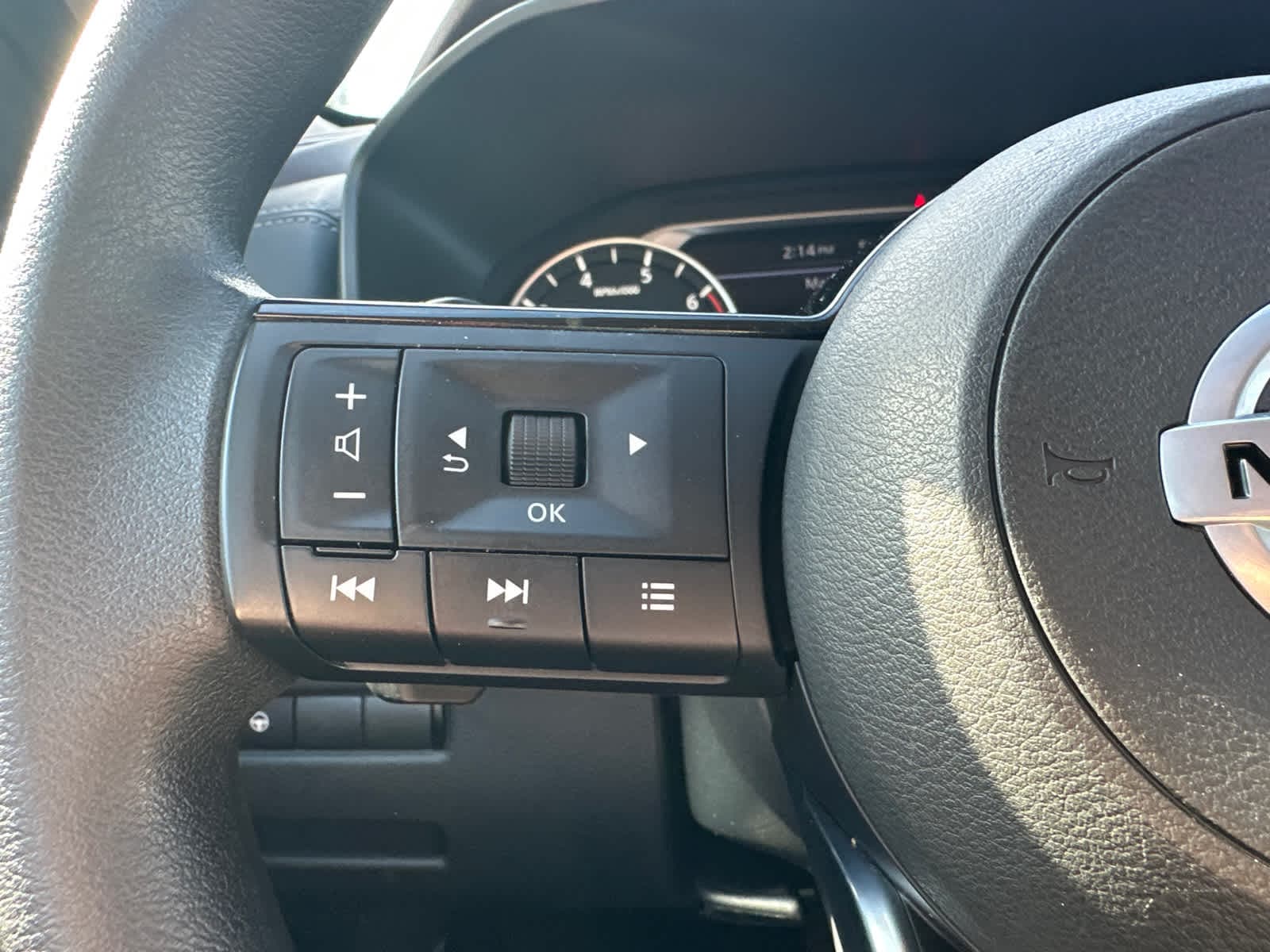 Thumbnail: 2021 Nissan Rogue - 19