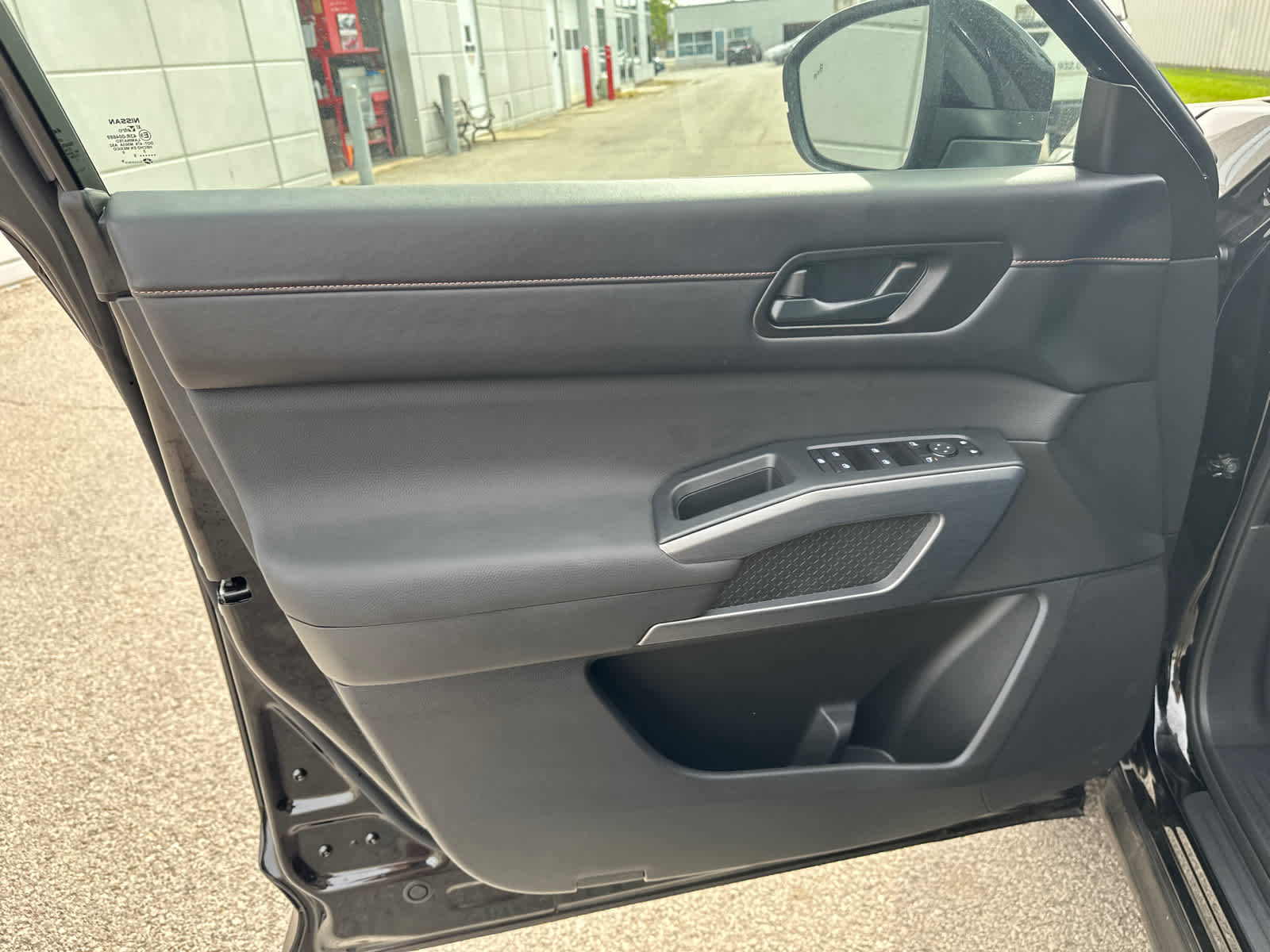 2025 Nissan Pathfinder Rock Creek 12