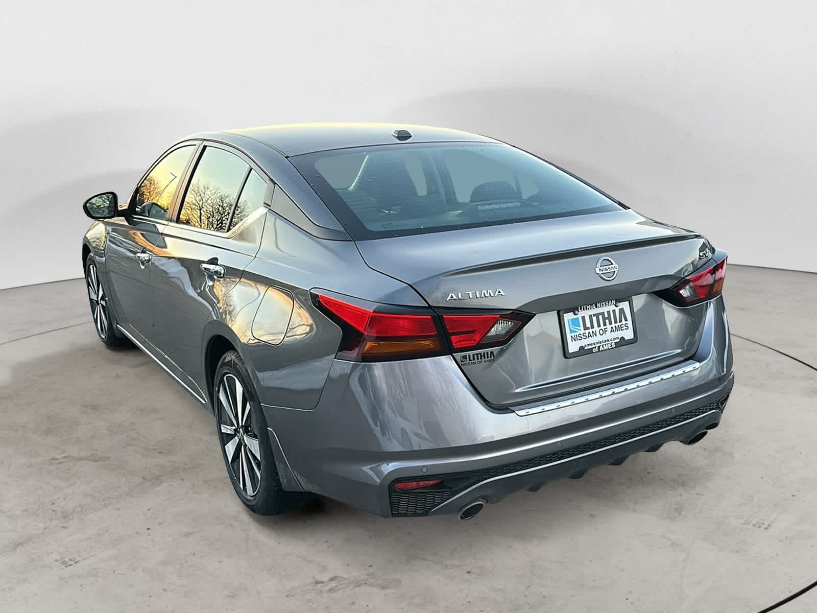 Thumbnail: 2021 Nissan Altima - 5