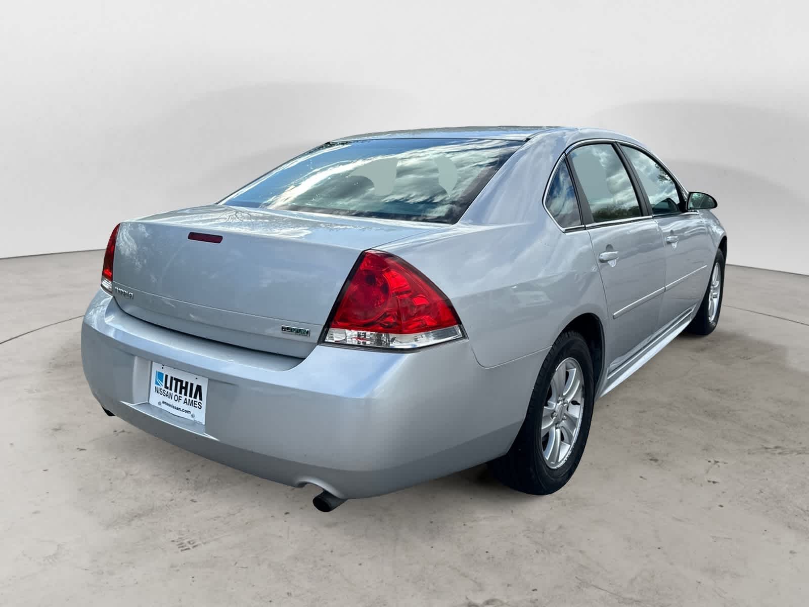 2013 Chevrolet Impala LS Fleet photo 3