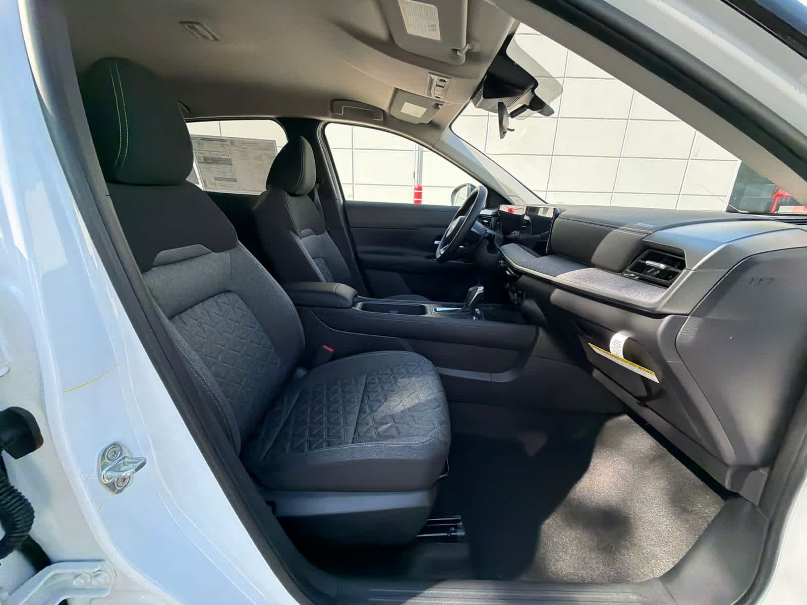 Thumbnail: 2026 Nissan Kicks - 8