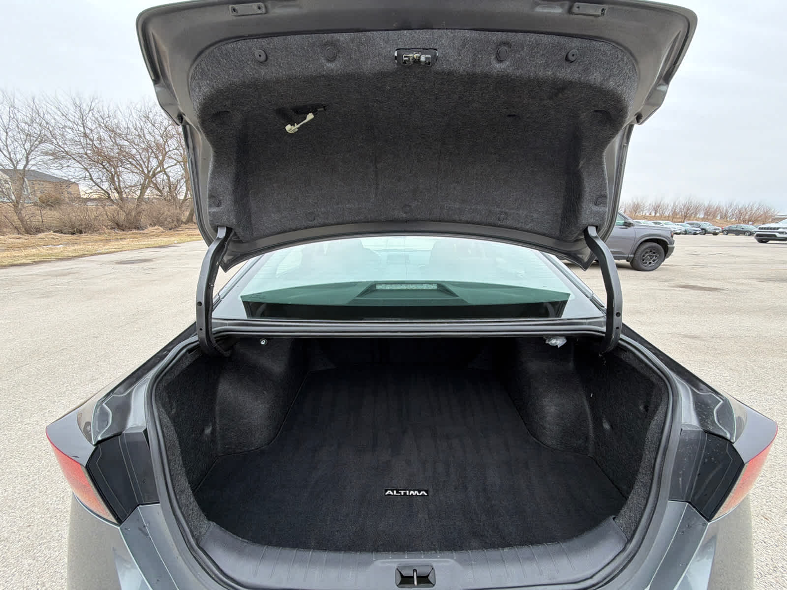 Thumbnail: 2023 Nissan Altima - 11