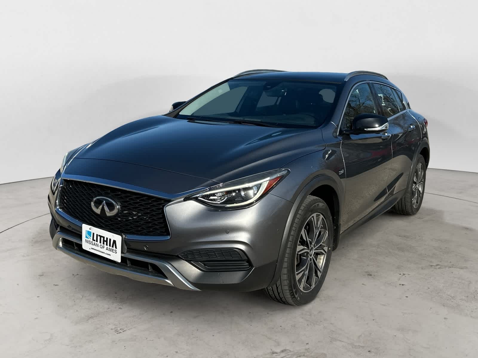 Thumbnail: 2019 INFINITI QX30 - 1