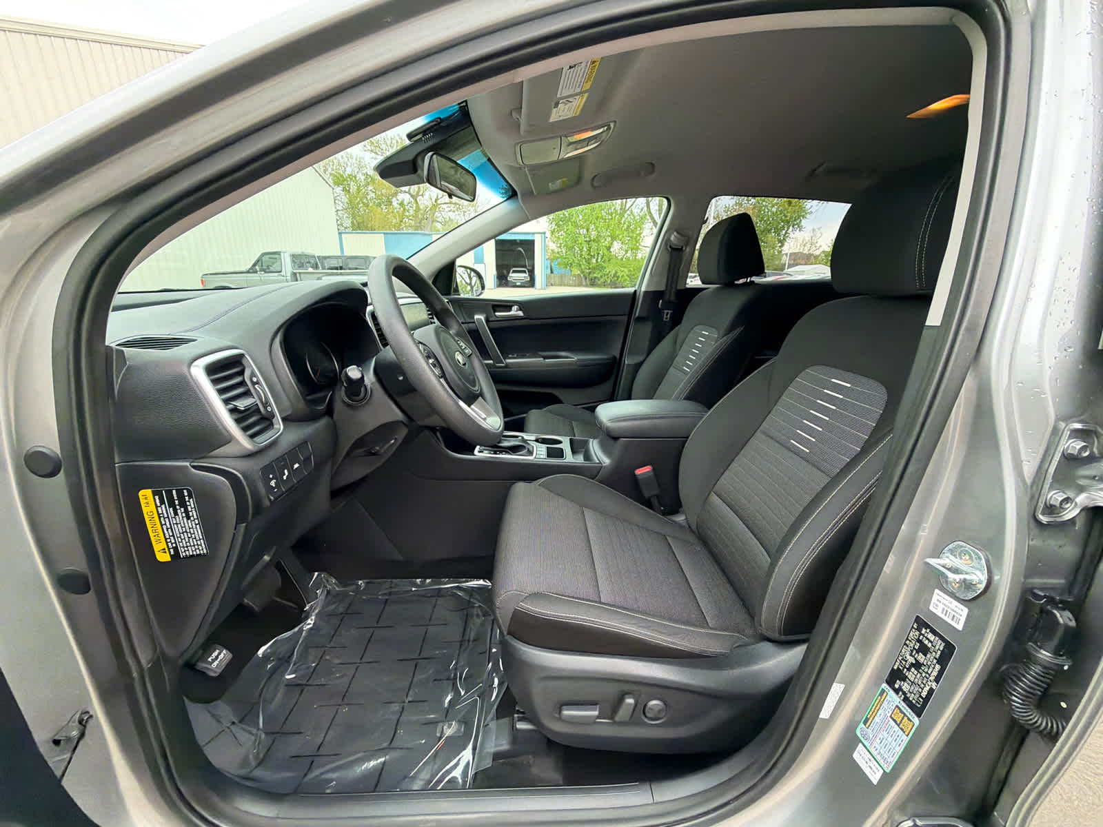 Thumbnail: 2022 Kia Sportage - 16