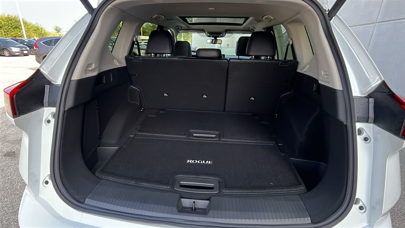 Thumbnail: 2026 Nissan Rogue - 12