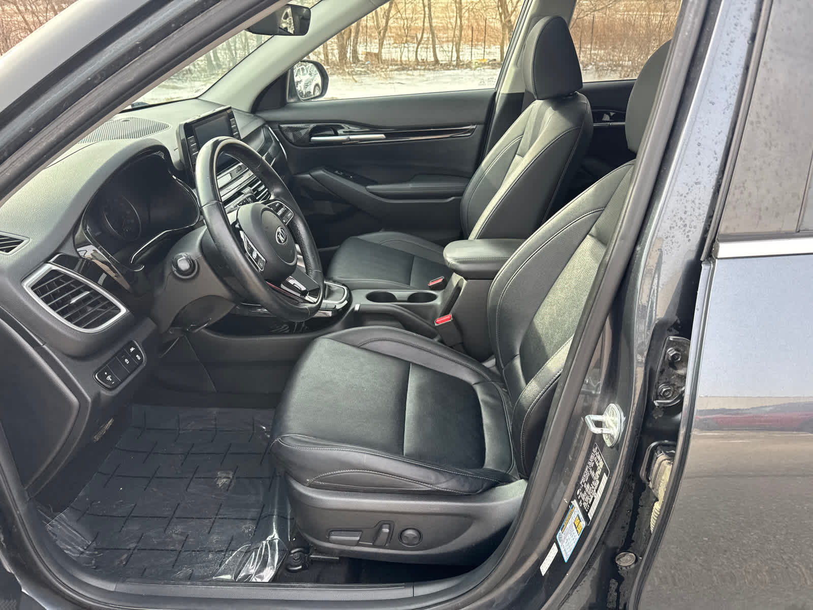 Thumbnail: 2021 Kia Seltos - 16