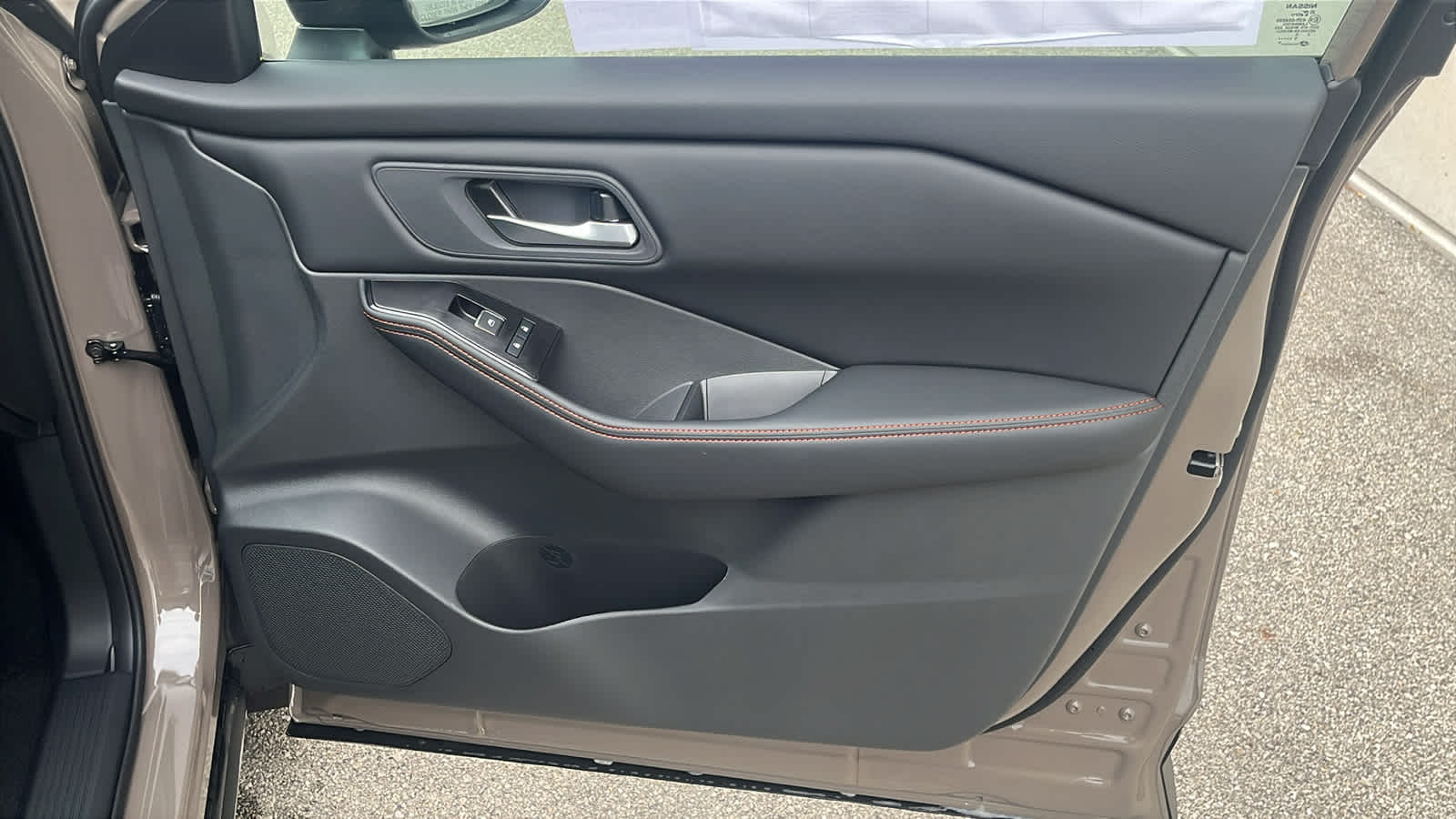 Thumbnail: 2026 Nissan Rogue - 9