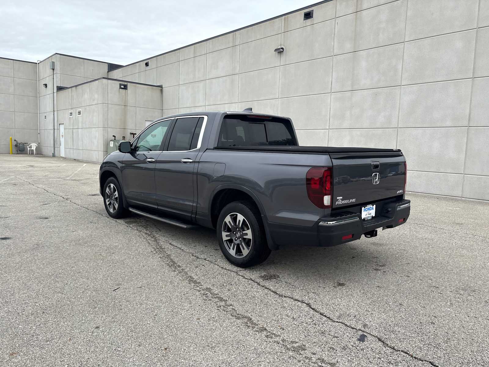 Thumbnail: 2017 Honda Ridgeline - 14