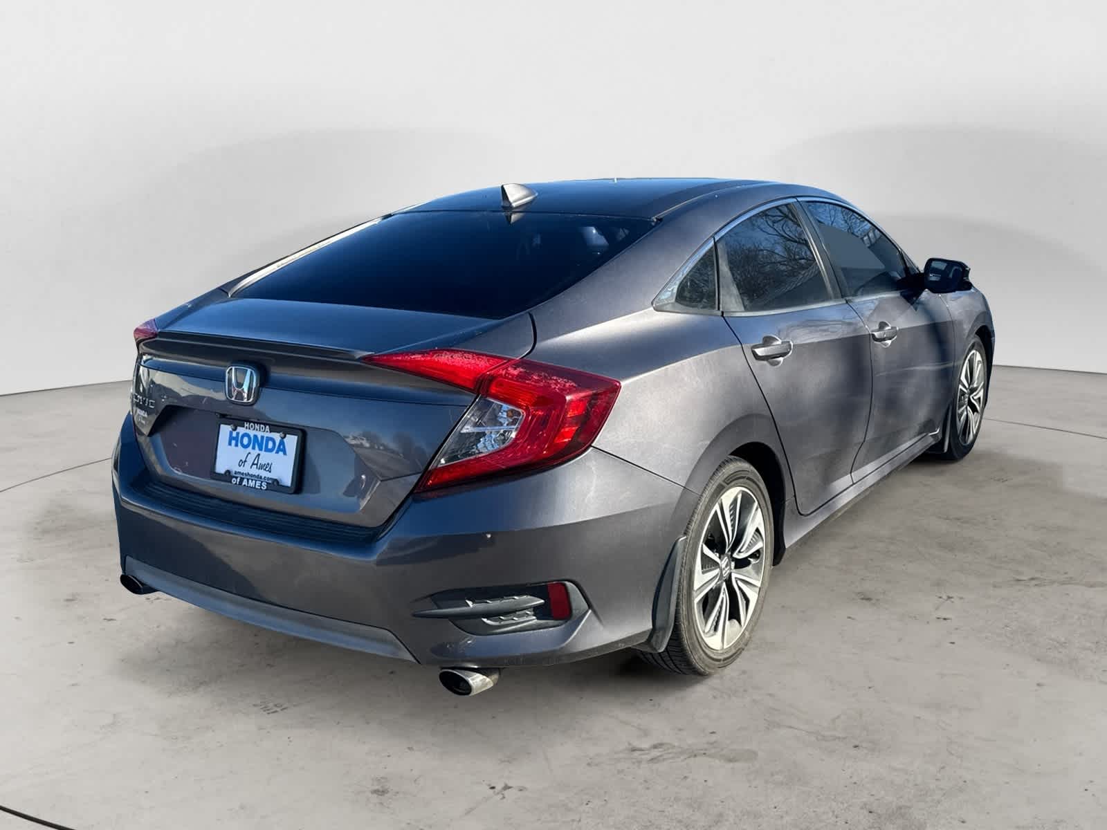 Thumbnail: 2016 Honda Civic - 4