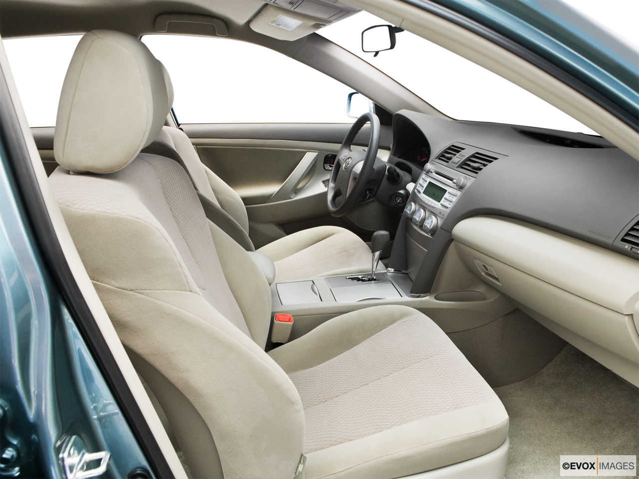 Thumbnail: 2010 Toyota Camry - 11