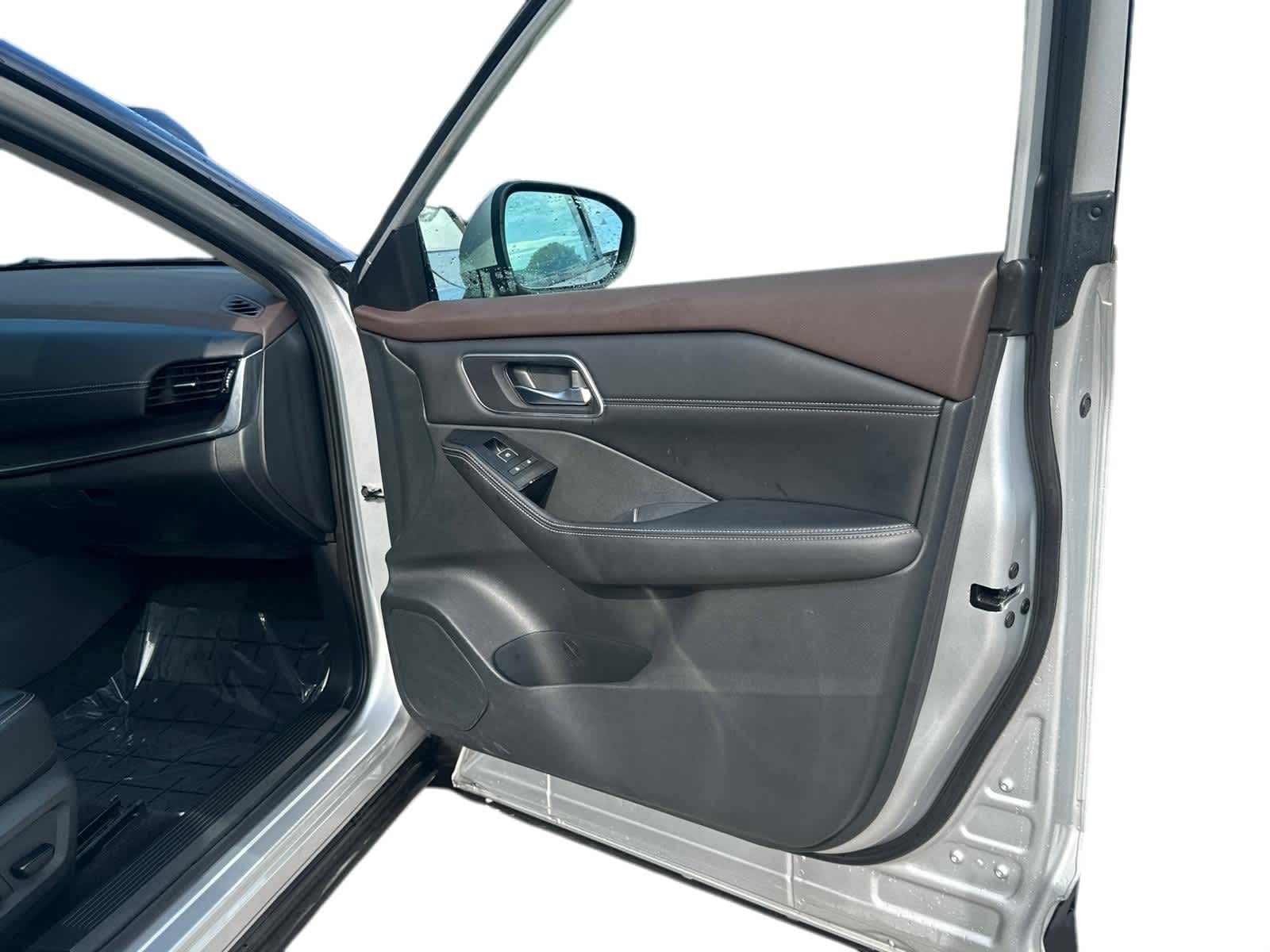 Thumbnail: 2021 Nissan Rogue - 5