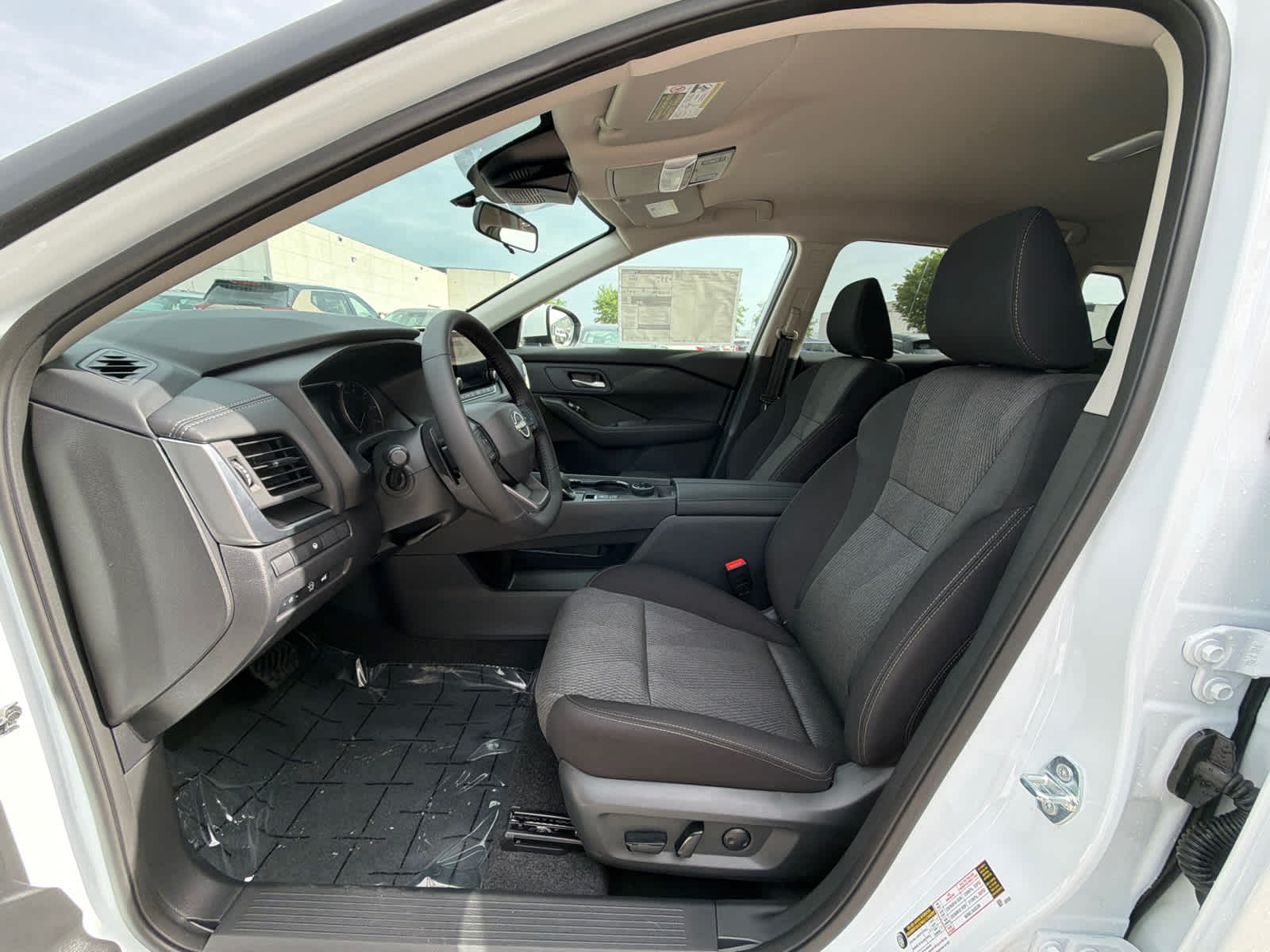 Thumbnail: 2026 Nissan Rogue - 17