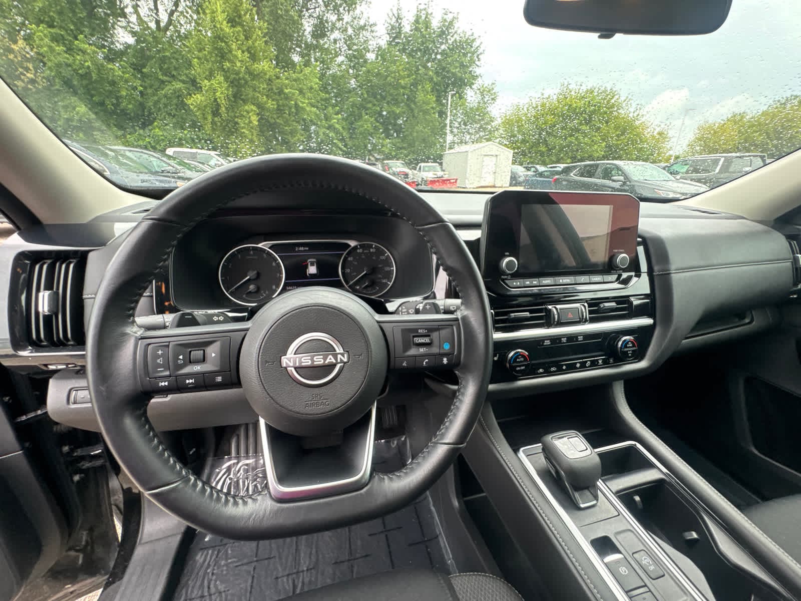 2025 Nissan Pathfinder SV - Photo 19