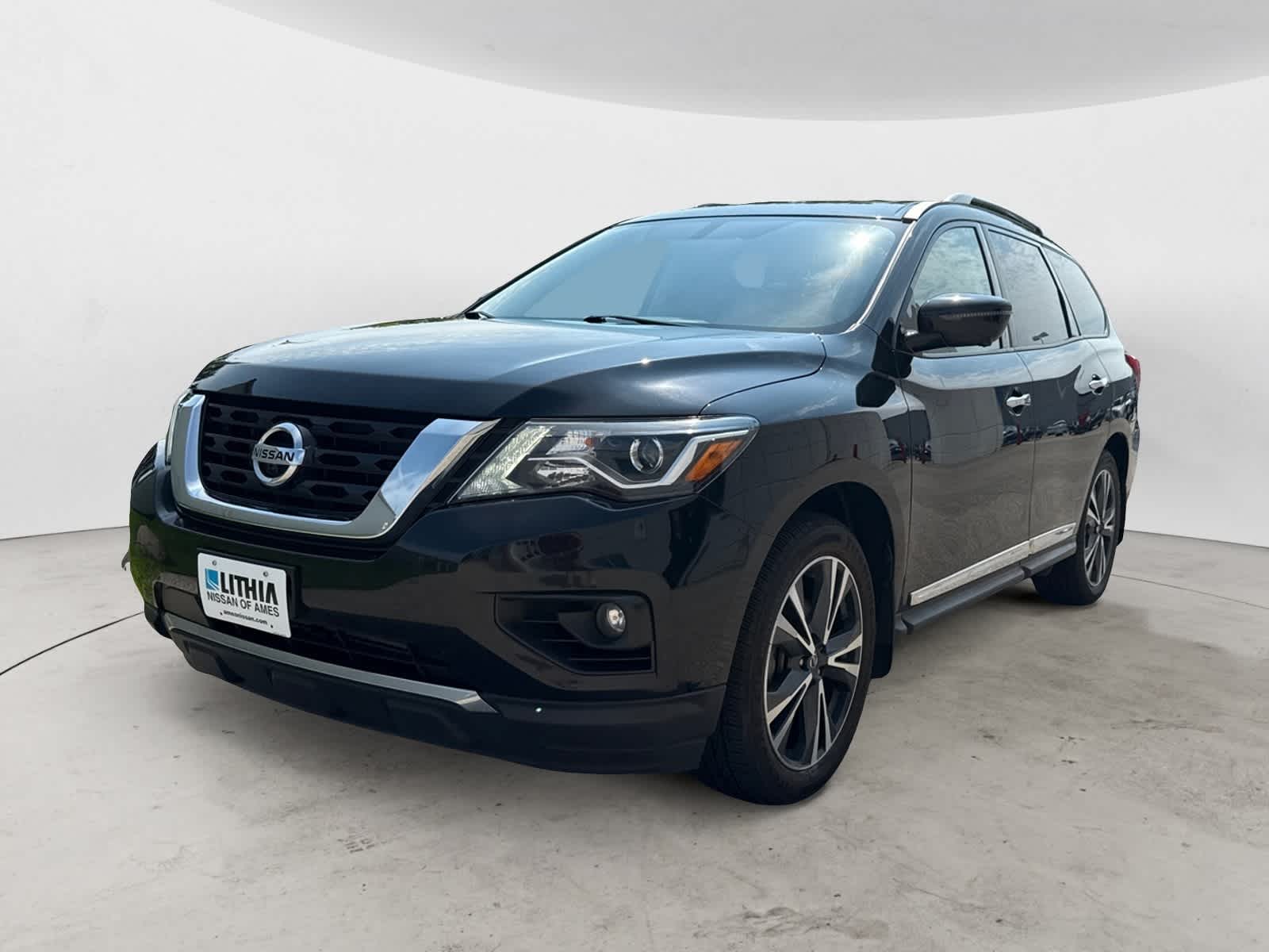 Thumbnail: 2020 Nissan Pathfinder - 1