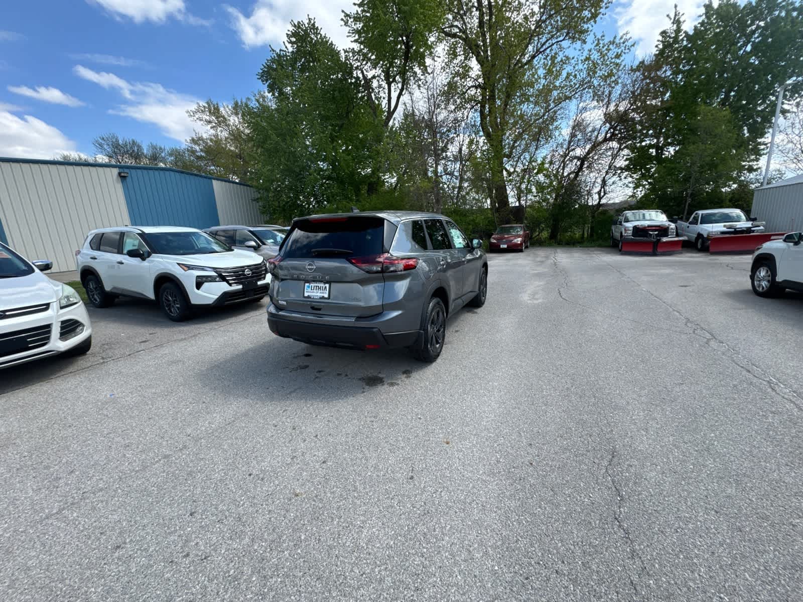 Thumbnail: 2026 Nissan Rogue - 4