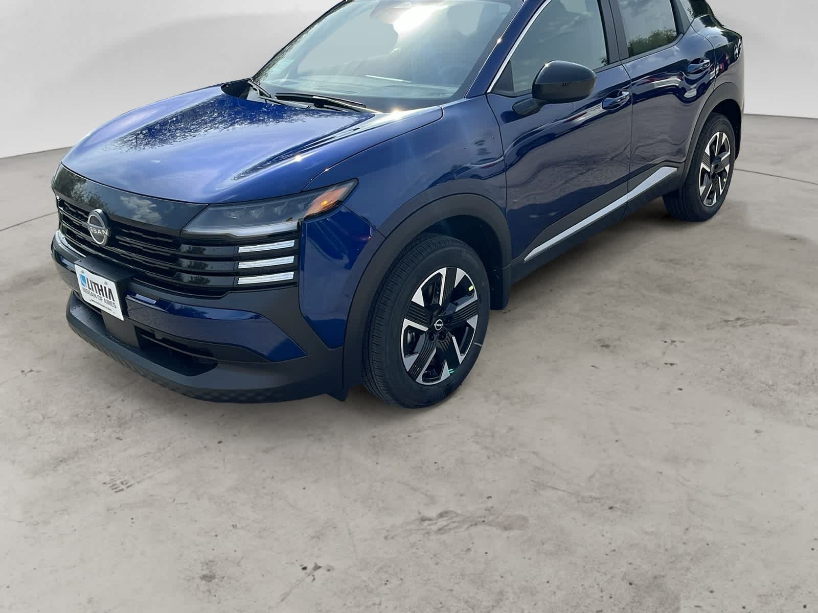 Thumbnail: 2026 Nissan Kicks - 3