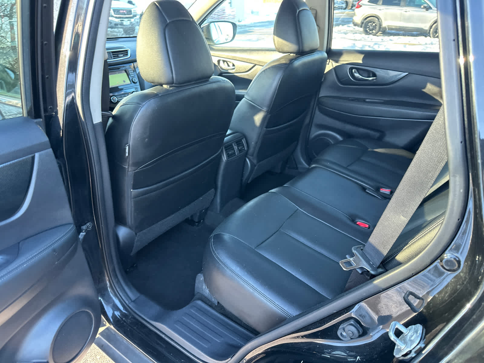 Thumbnail: 2016 Nissan Rogue - 13