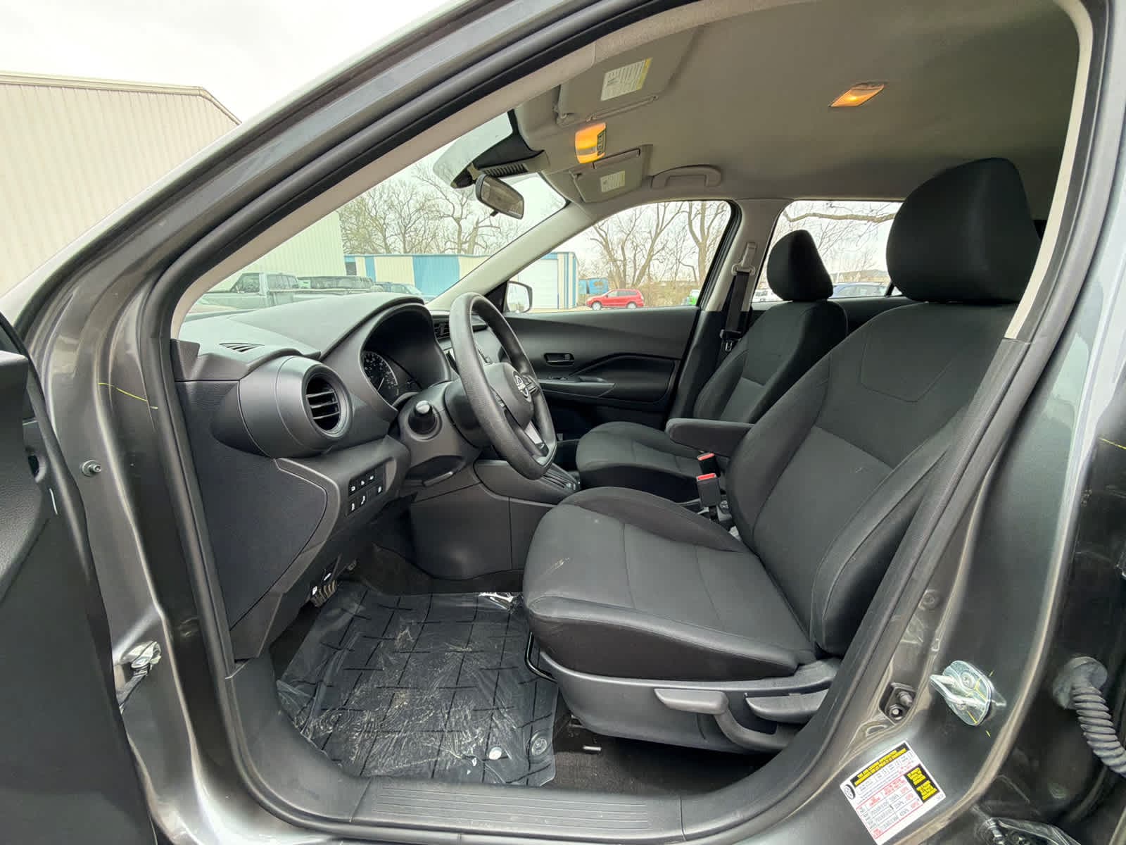 Thumbnail: 2023 Nissan Kicks - 16