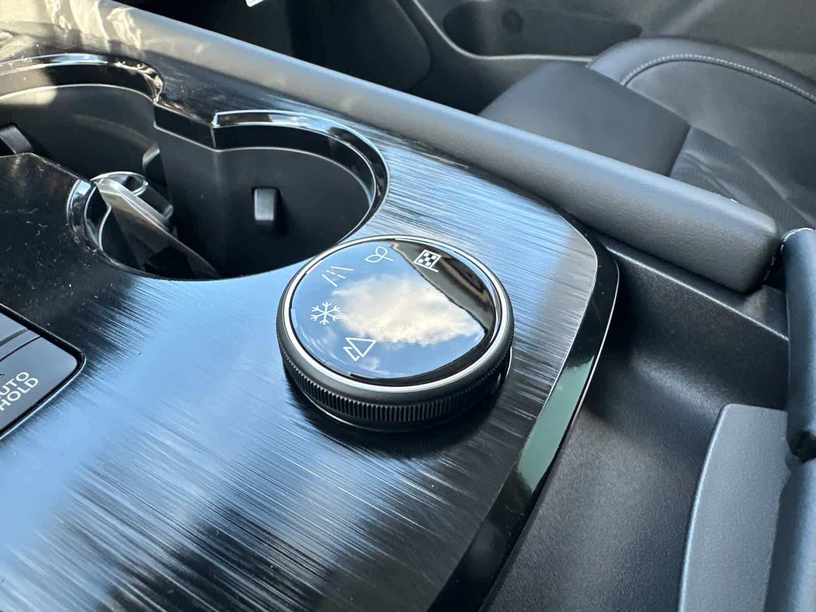 Thumbnail: 2026 Nissan Rogue - 30