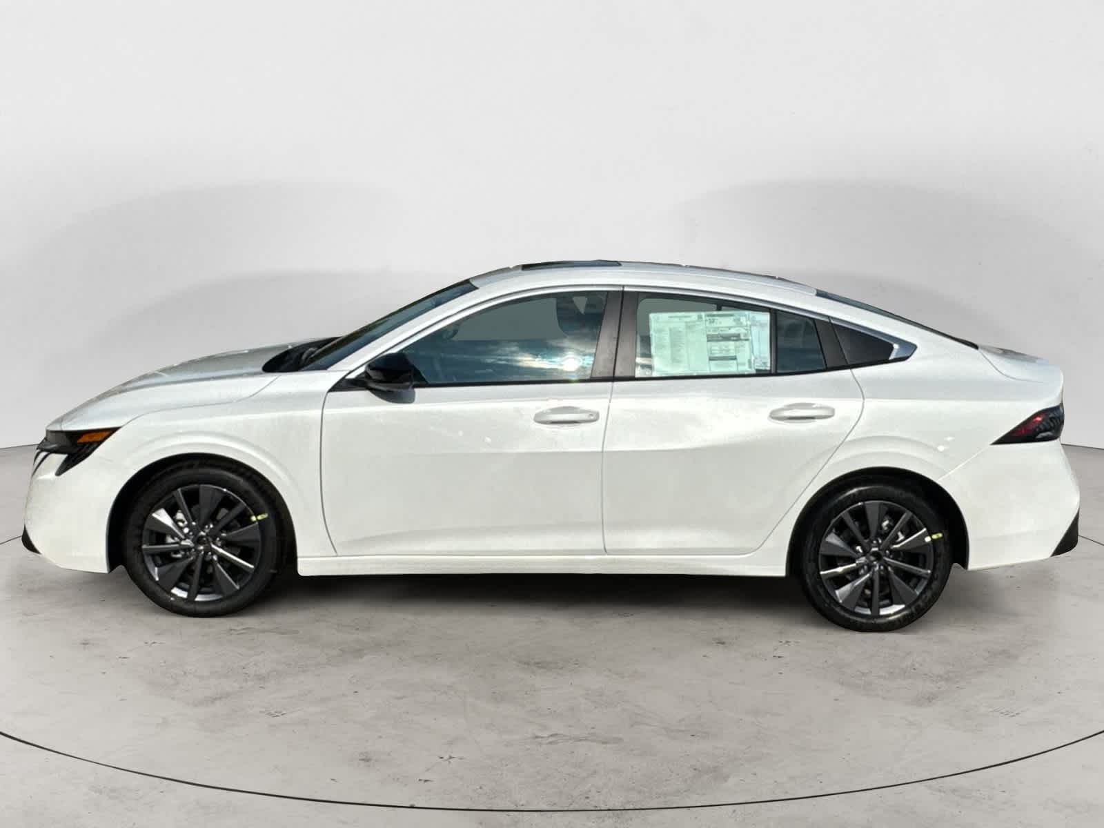 Thumbnail: 2026 Nissan Sentra - 2