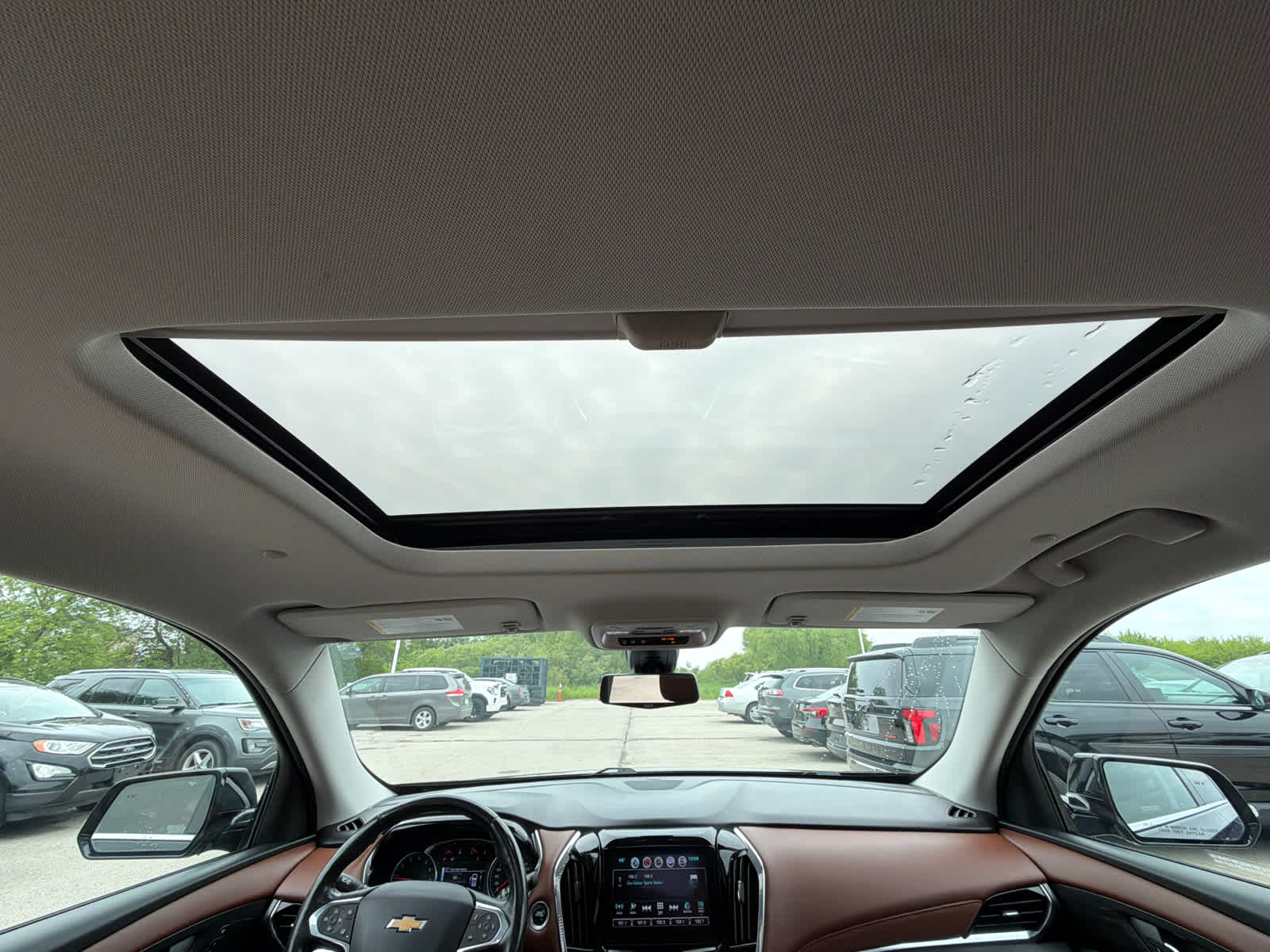 Thumbnail: 2019 Chevrolet Traverse - 31